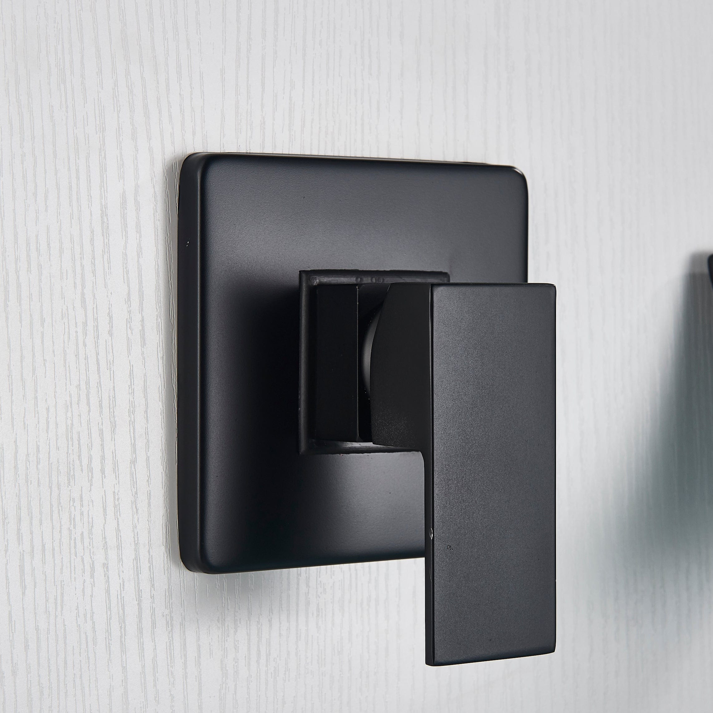 Bateria pentru lavoar Schick, incastrata in perete, negru mat, cod 1370