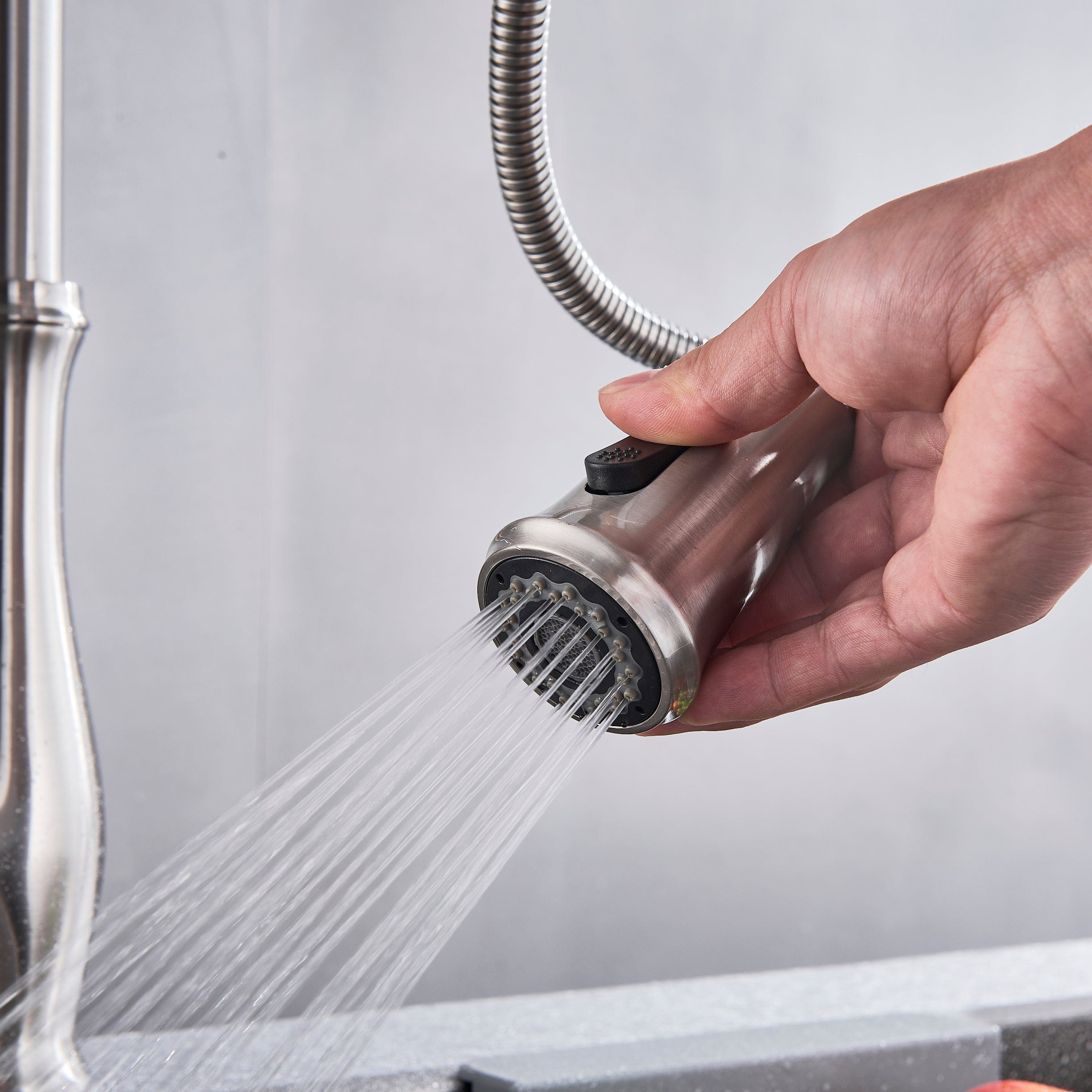 Bateria profesionala pentru bucatarie Shein, cu 2 functii de curgere, dus extractibil, argintiu nichelat, cod 1387