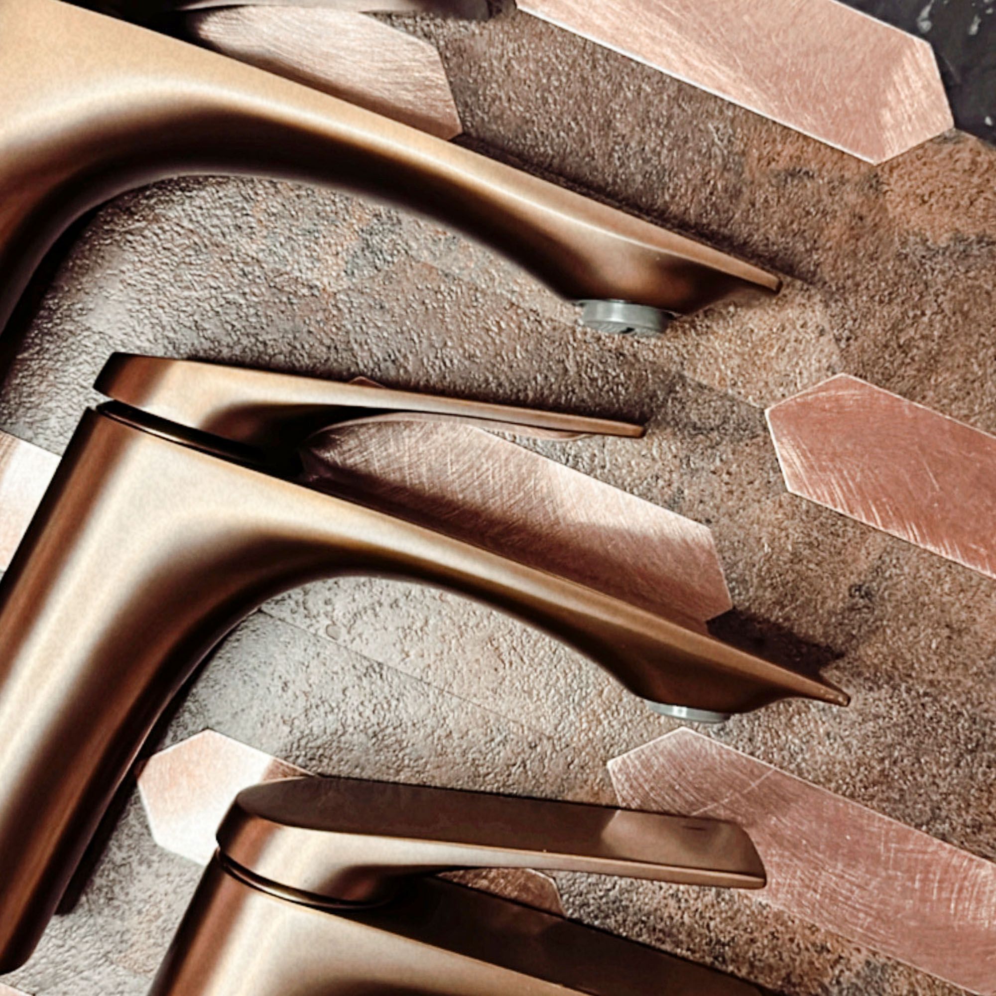 Baterie bideu Rea Avalon, cupru periat
