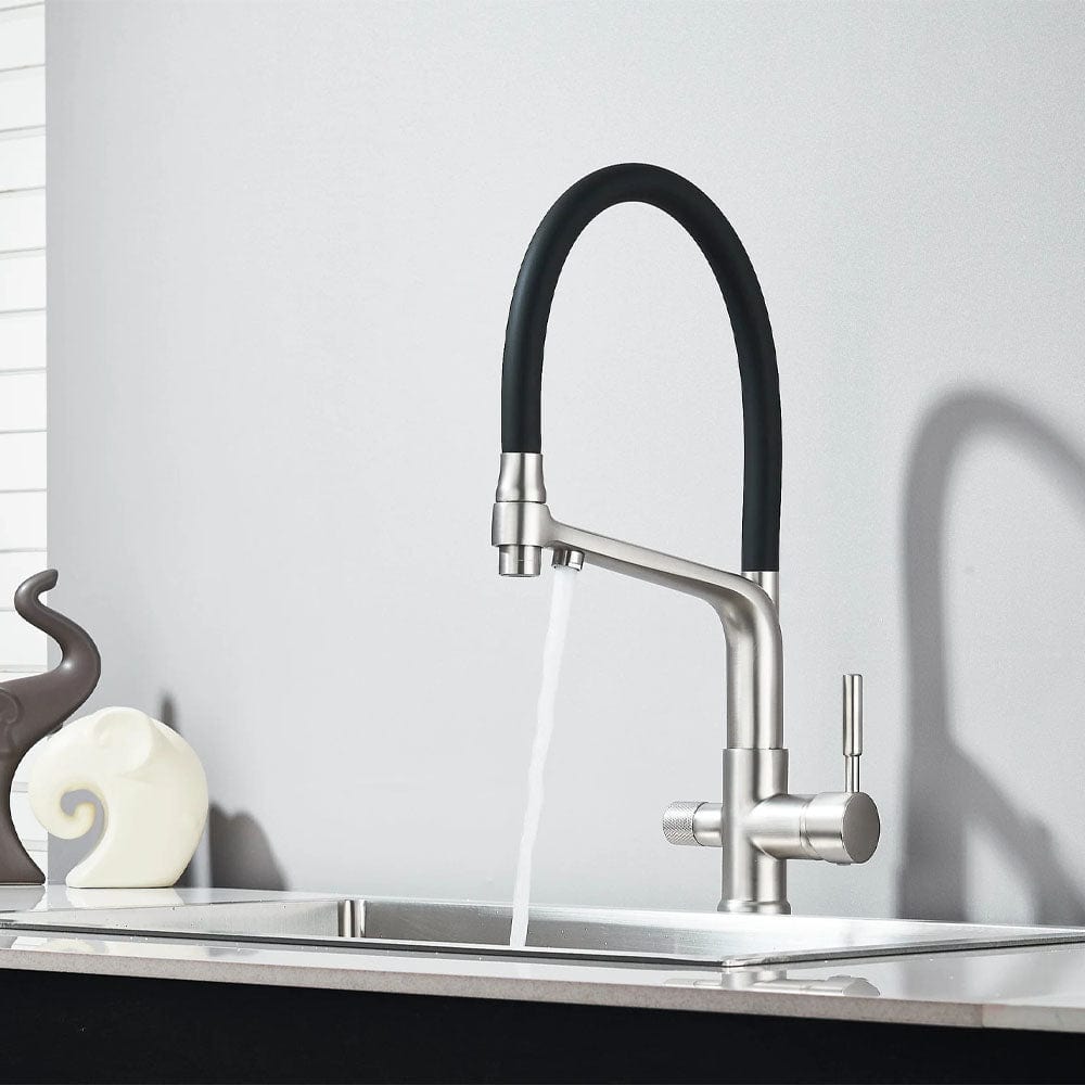 Baterie bucatarie cu 3 cai pentru filtru de purificare si 2 functii de curgere a apei, argintiu/negru, cod 1668