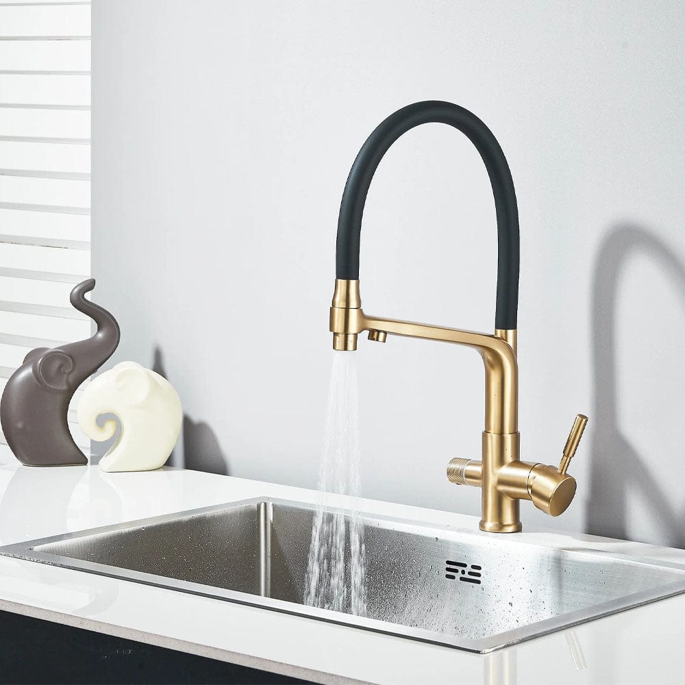 Baterie bucatarie cu 3 cai pentru filtru de purificare si 2 functii de curgere a apei, auriu/negru, cod 1667
