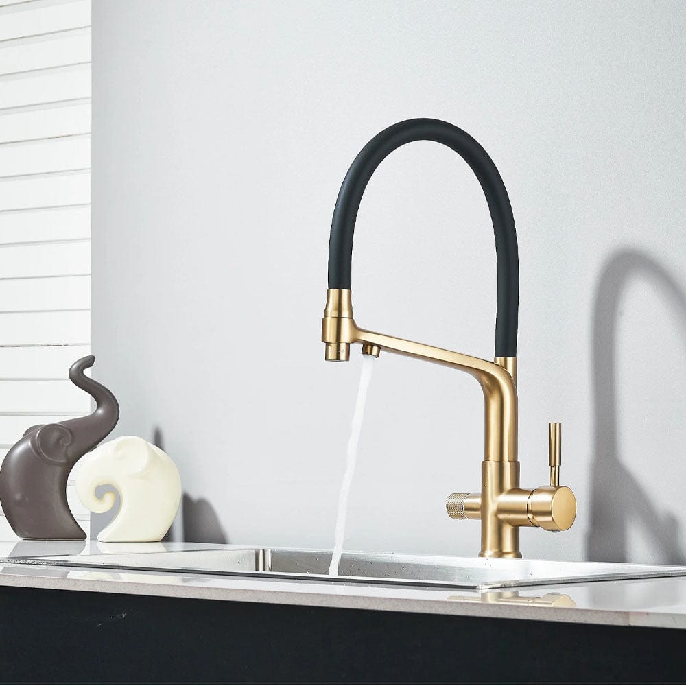 Baterie bucatarie cu 3 cai pentru filtru de purificare si 2 functii de curgere a apei, auriu/negru, cod 1667