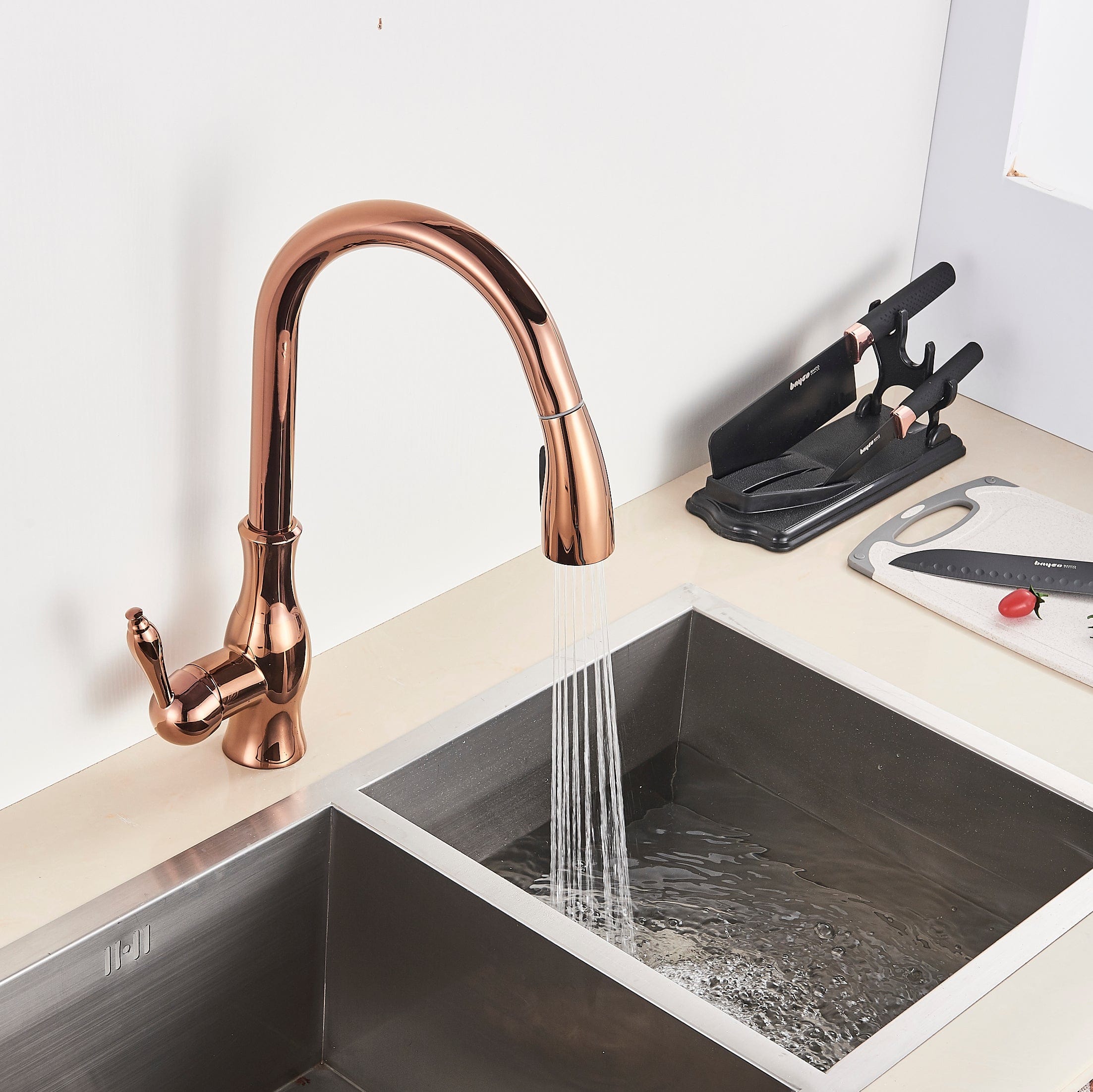 Baterie bucatarie culoare cupru, cu dus extractibil si 2 functii de curgere a apei, cod 1272