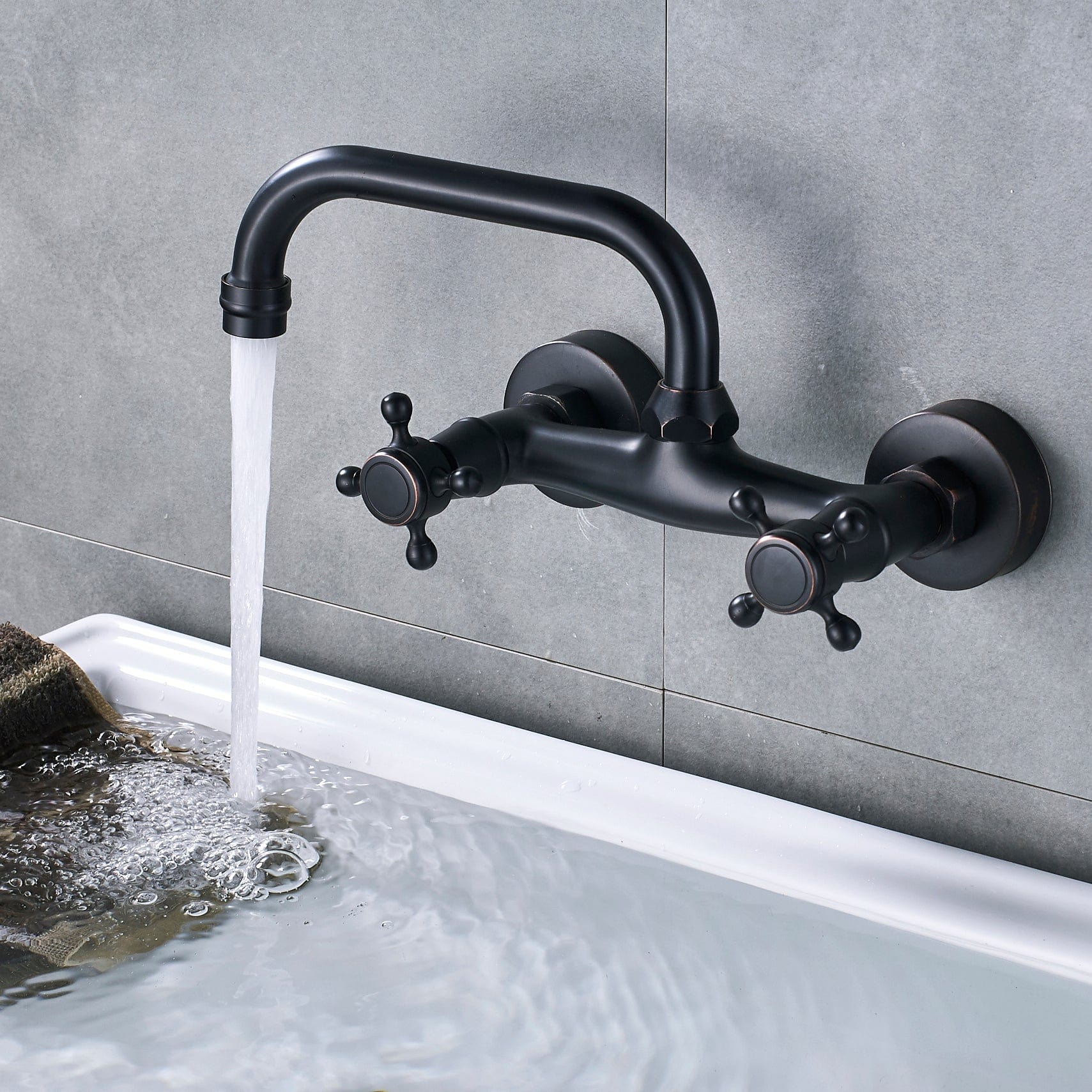 Baterie cu montare pe perete in stil victorian, cu doua manere, negru mat, cod 1294