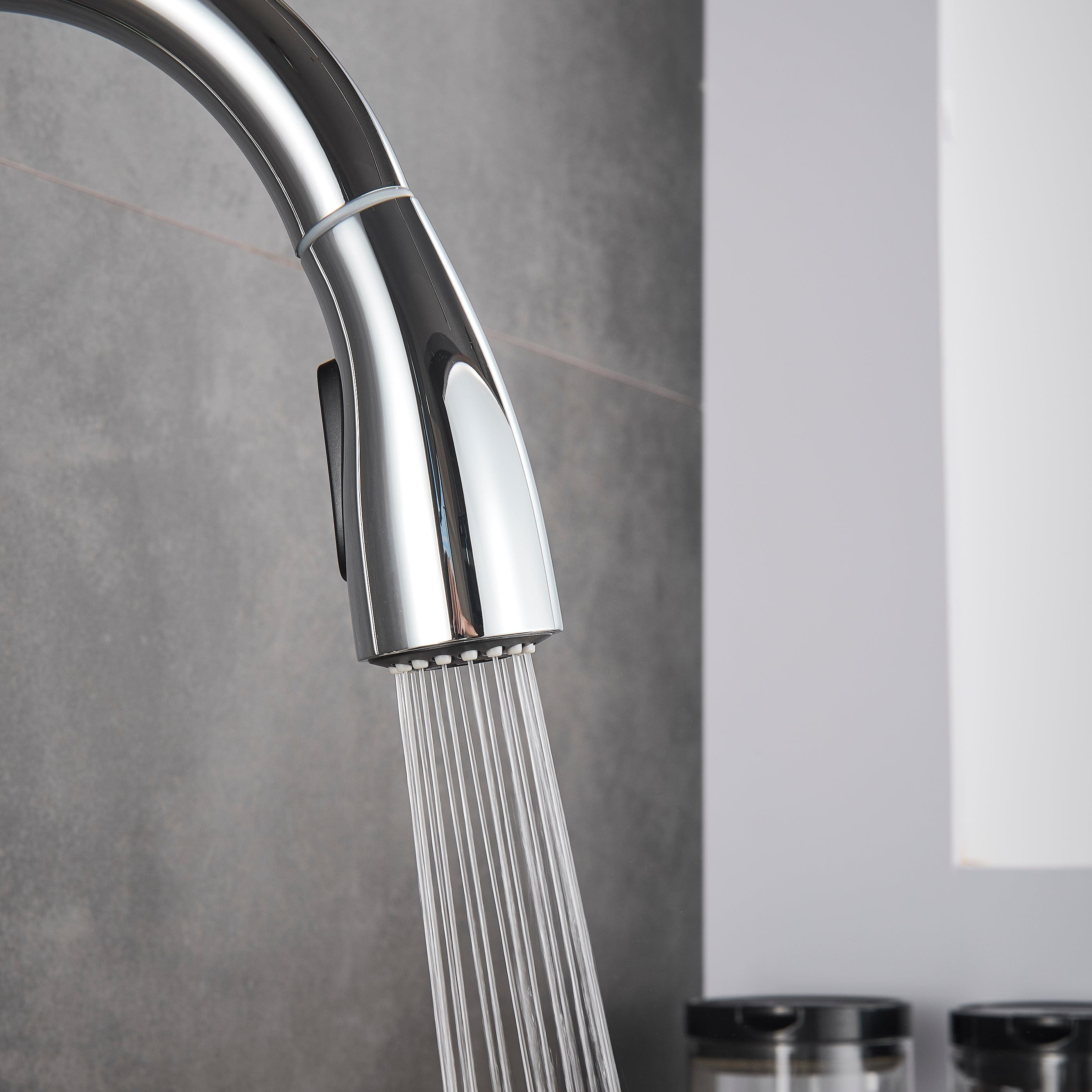 Baterie de bucatarie, cromata, cu furtun extractibil si 2 functii de curgere a apei, cod 1321