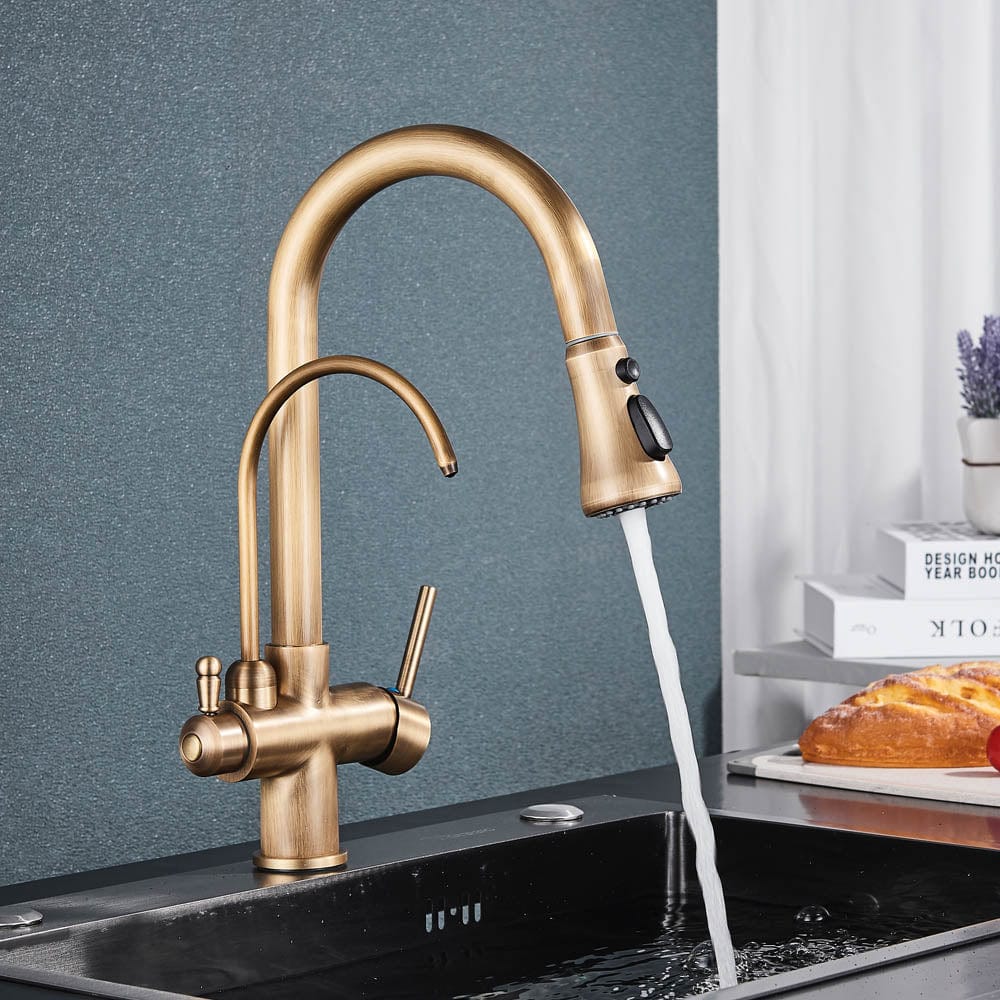 Baterie de bucatarie cu 3 căi, auriu antichizat, cu 2 funcții de curgere și duș extractibil, cod 1493