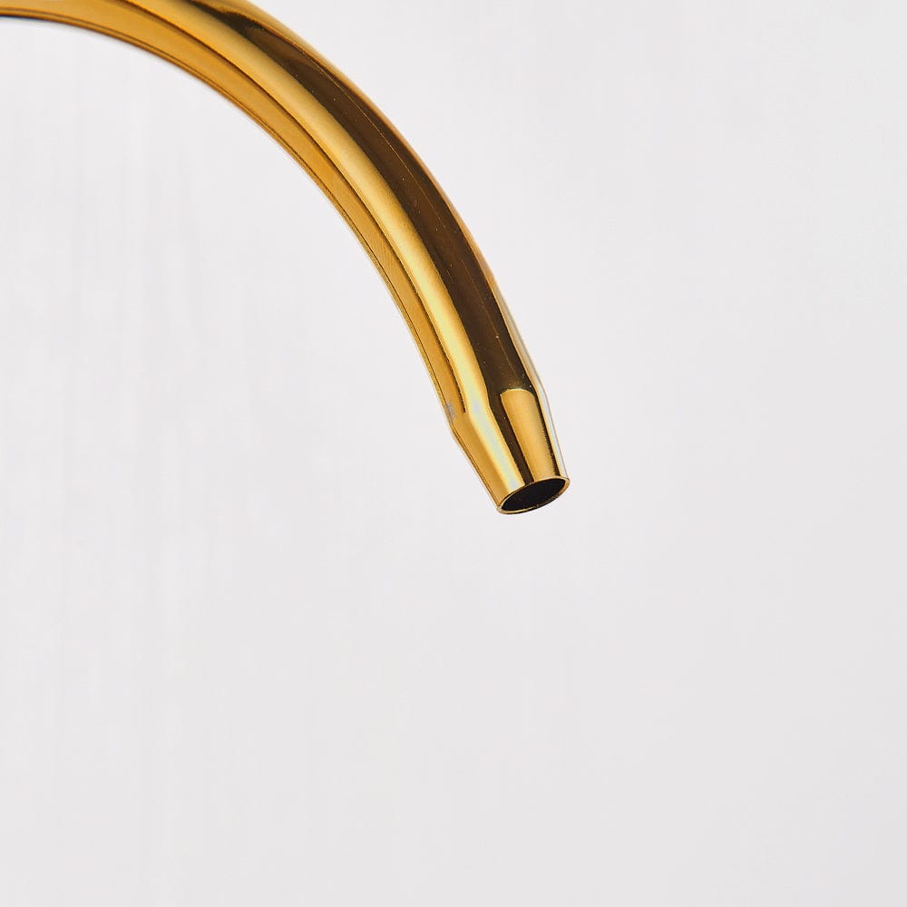 Baterie de bucatarie cu 3 cai, auriu lucios, cu 2 functii de curgere si dus extractibil, cod 1506