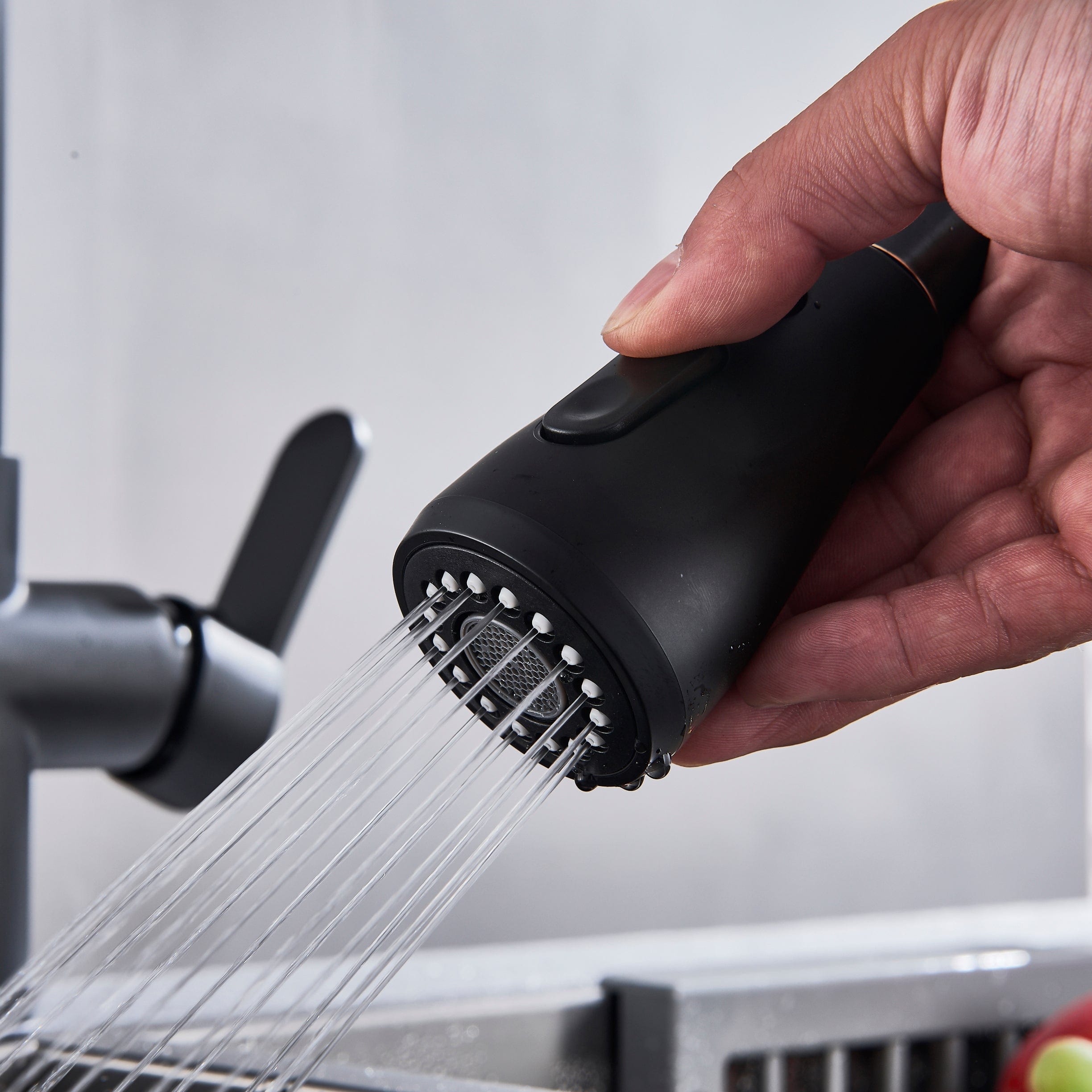 Baterie de bucatarie cu 3 căi, negru mat, cu 2 funcții de curgere și duș extractibil, cod 1381