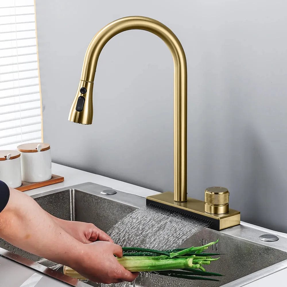 Baterie de bucătărie cu sistem de curgere tip cascadă, auriu