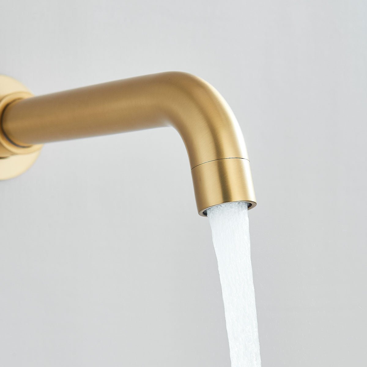 Baterie de cada incastrata, cu dus de mana, finisaj auriu nichelat (semi-lucios), cod 1336