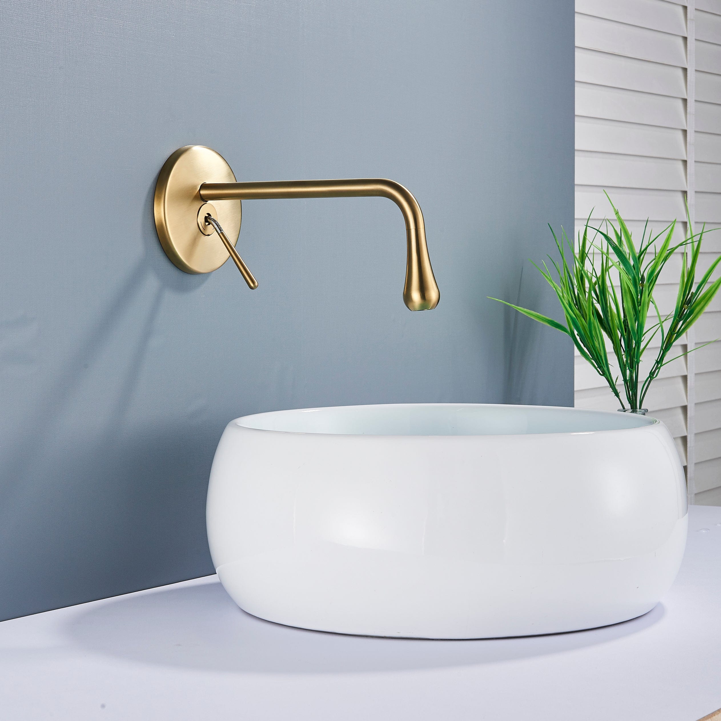 Baterie lavoar cu montare in perete, auriu nichelat, cod 1330