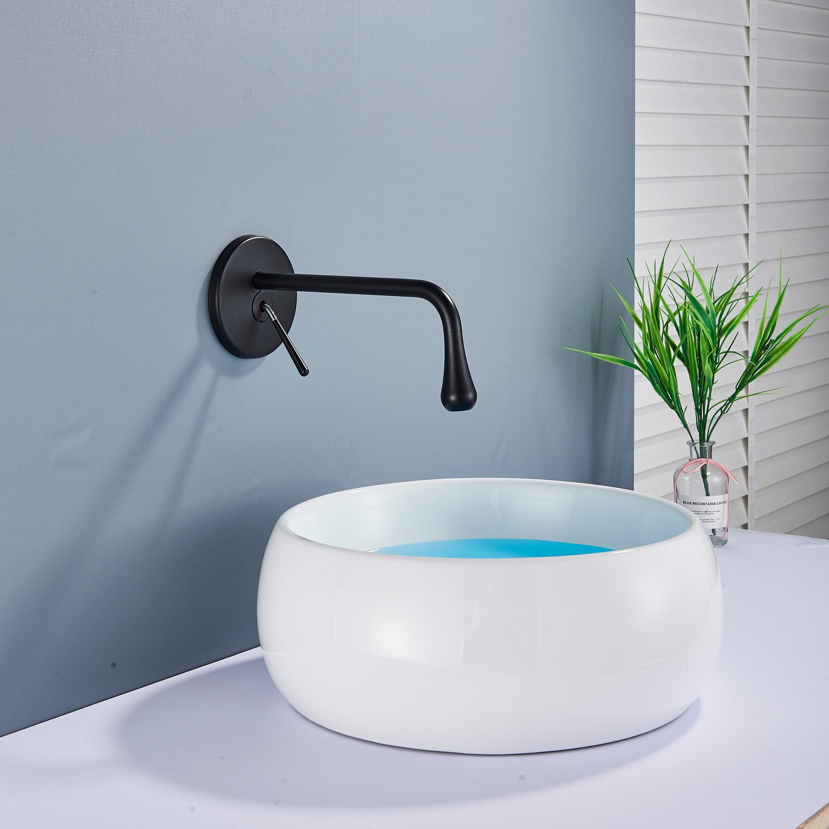 Baterie lavoar cu montare in perete, negru mat, cod 1331