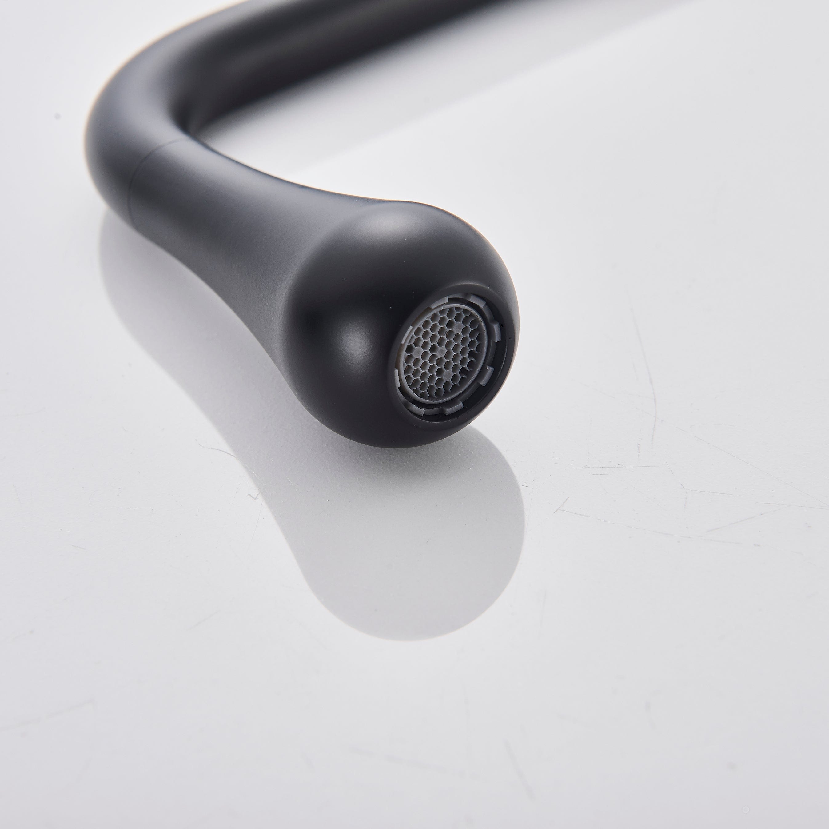 Baterie lavoar cu montare in perete, negru mat, cod 1331