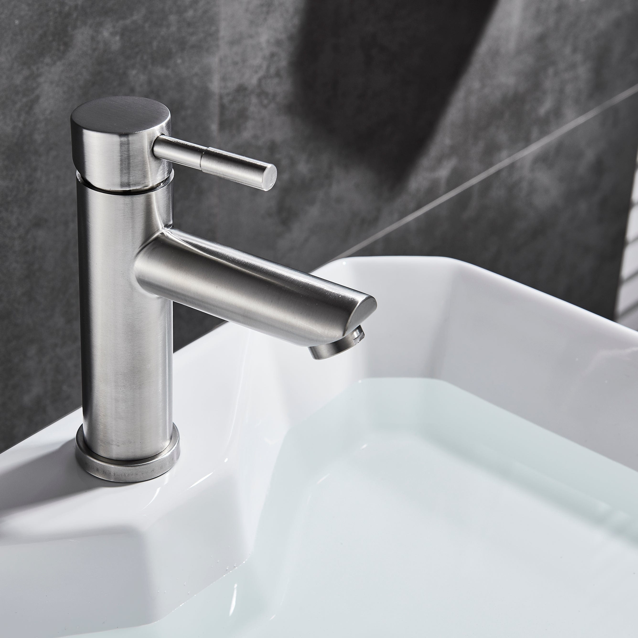 Baterie lavoar cu montare pe chiuveta, argintiu nichelat, cod 1281