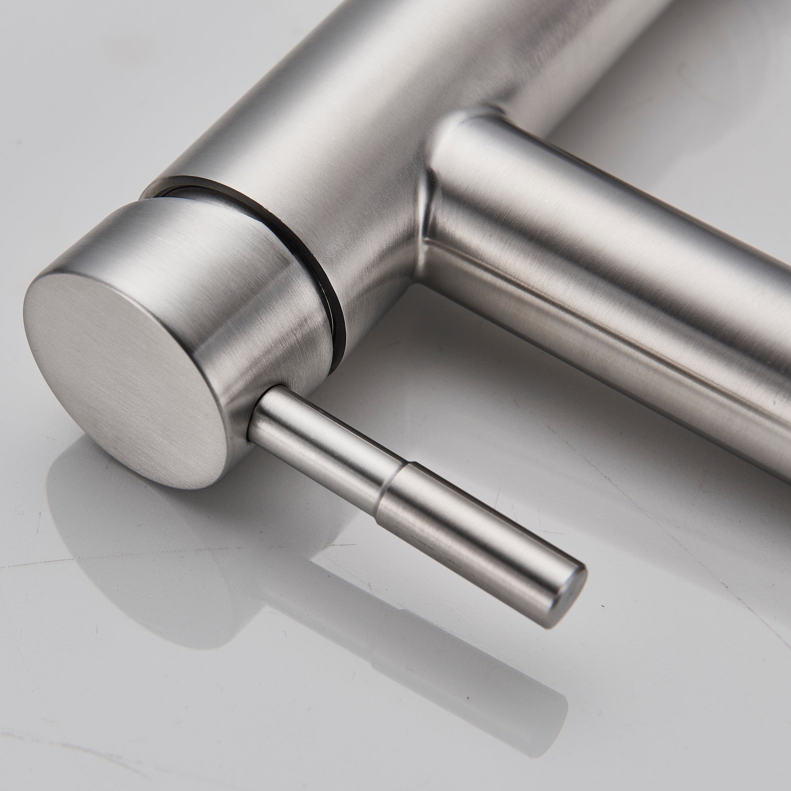 Baterie lavoar cu montare pe chiuveta, argintiu nichelat, cod 1281