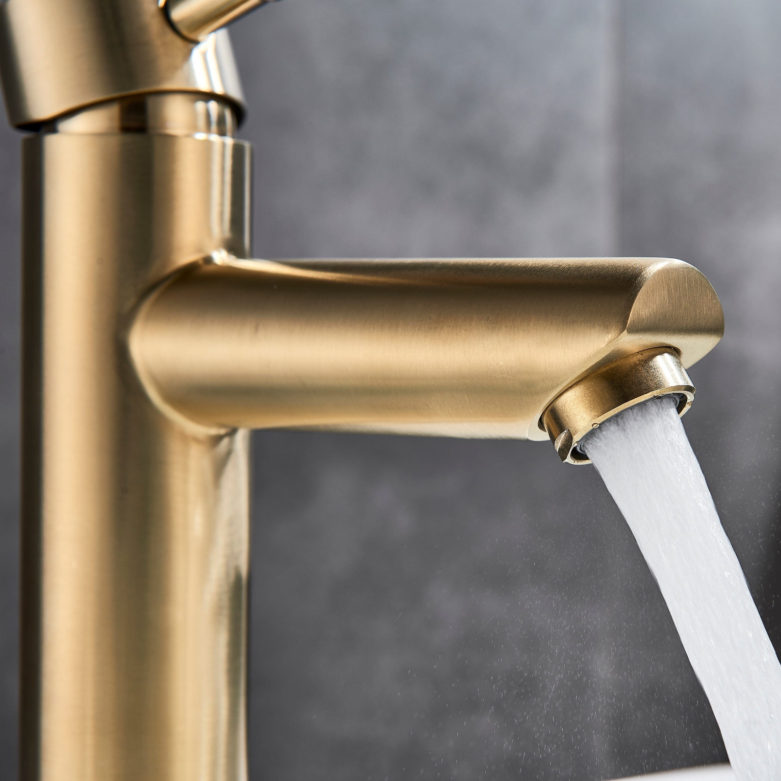 Baterie lavoar cu montare pe chiuveta, auriu nichelat, cod 1282