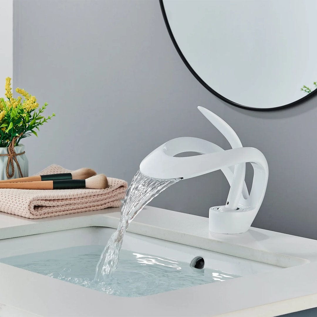 Baterie lavoar cu un singur maner si orificiu, tip cascada, alb lucios, cod 1637