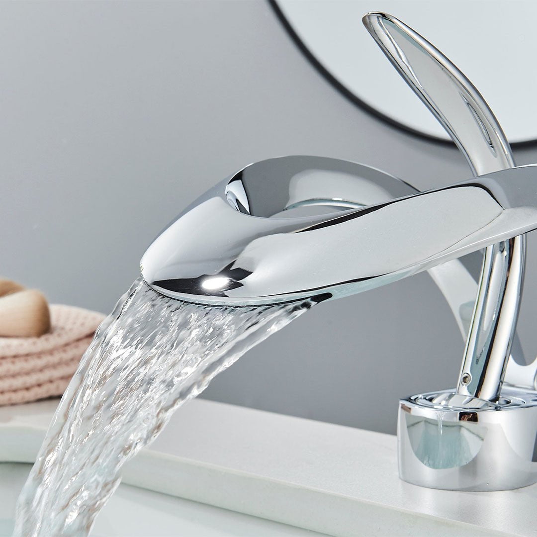 Baterie lavoar cu un singur maner si orificiu, tip cascada, argintiu lucios, cod 1636