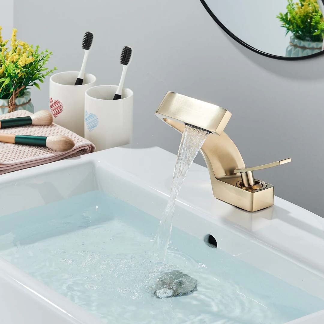 Baterie lavoar, curgere tip cascada, auriu mat, cod 1645