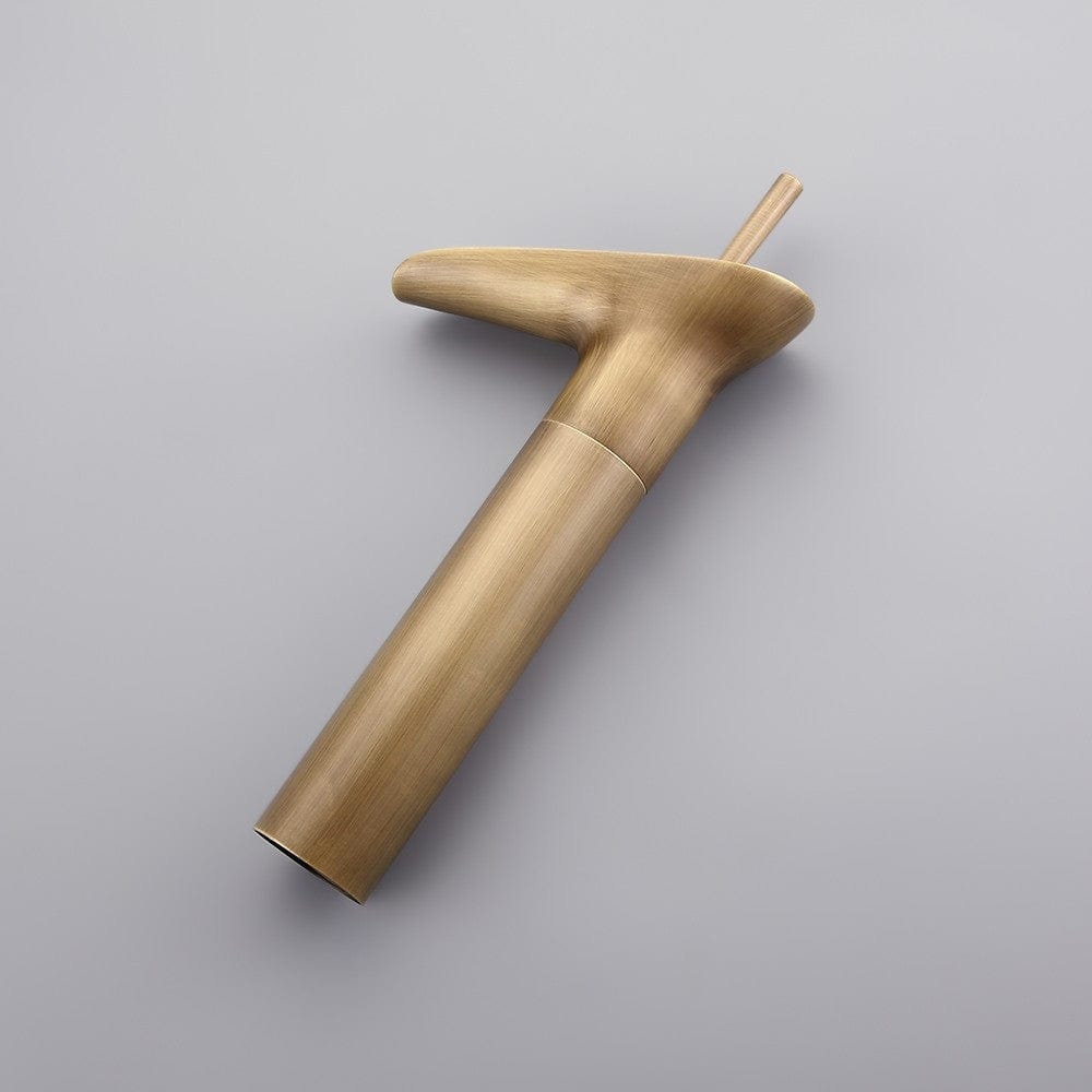 Baterie lavoar din alama, tip cascada, auriu antichizat, cod 1305