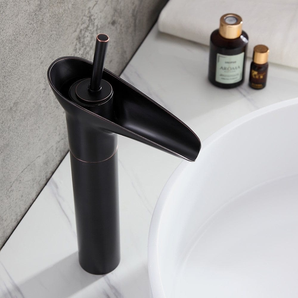 Baterie lavoar din alama, tip cascada, negru, cod 1306