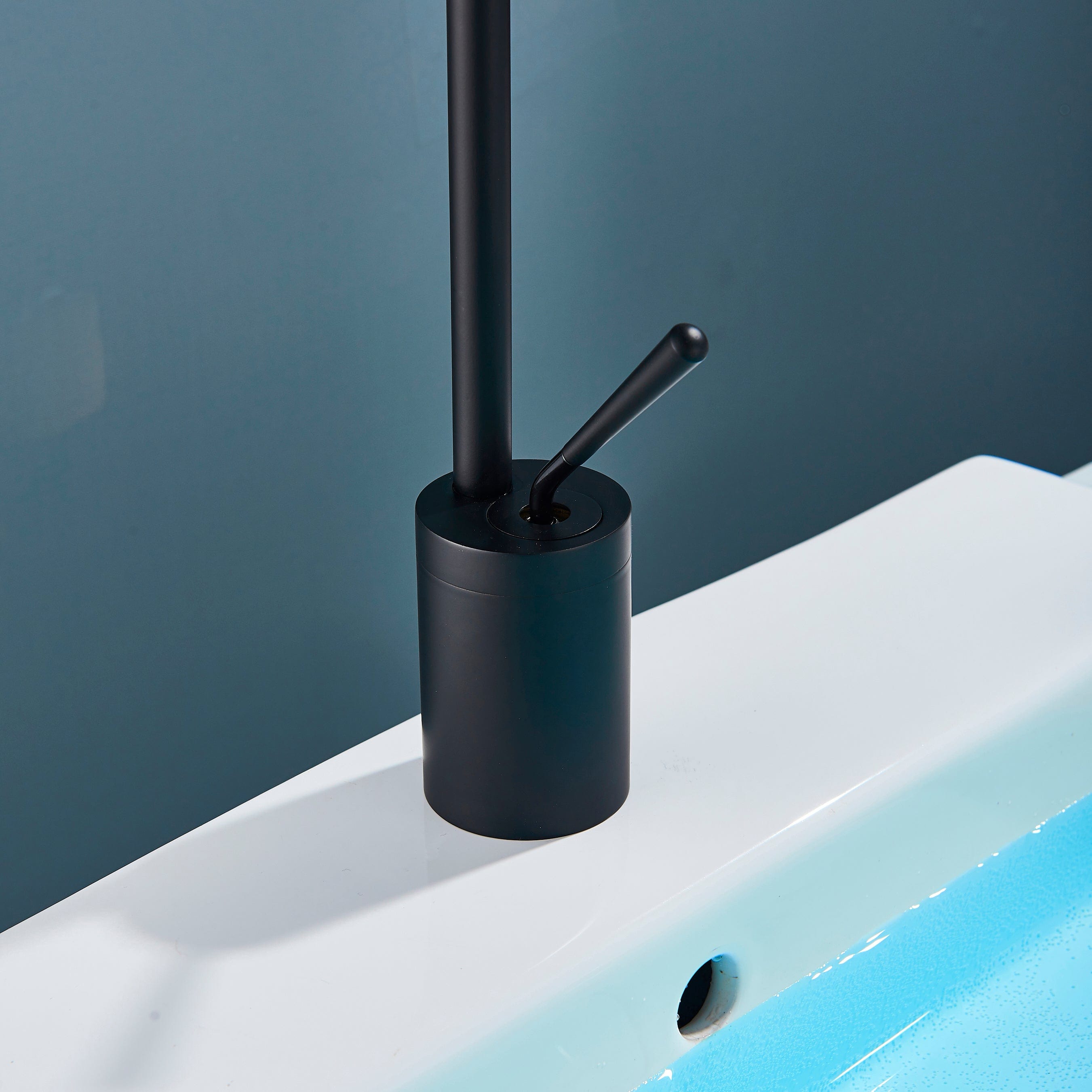 Baterie lavoar inalta Lebend, neagra, cu montare pe chiuveta, cod 1357