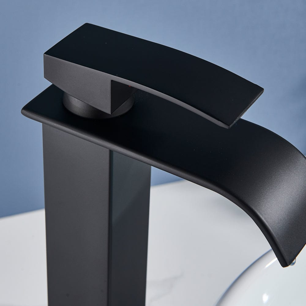 Baterie lavoar Milly1509, din alama cu montare in blat, negru mat, cod 1509