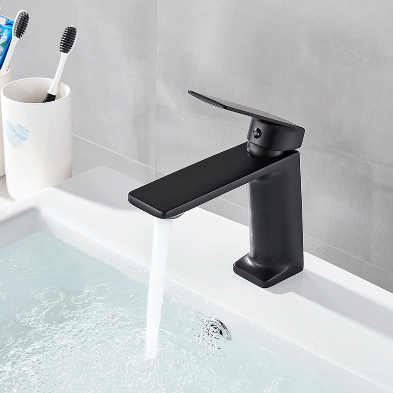 Baterie lavoar neagra cu montare pe chiuveta, cod 1205