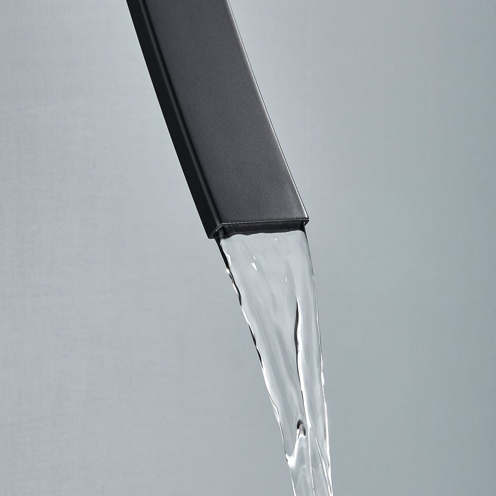 Baterie lavoar neagra cu montare pe perete, cod 1260