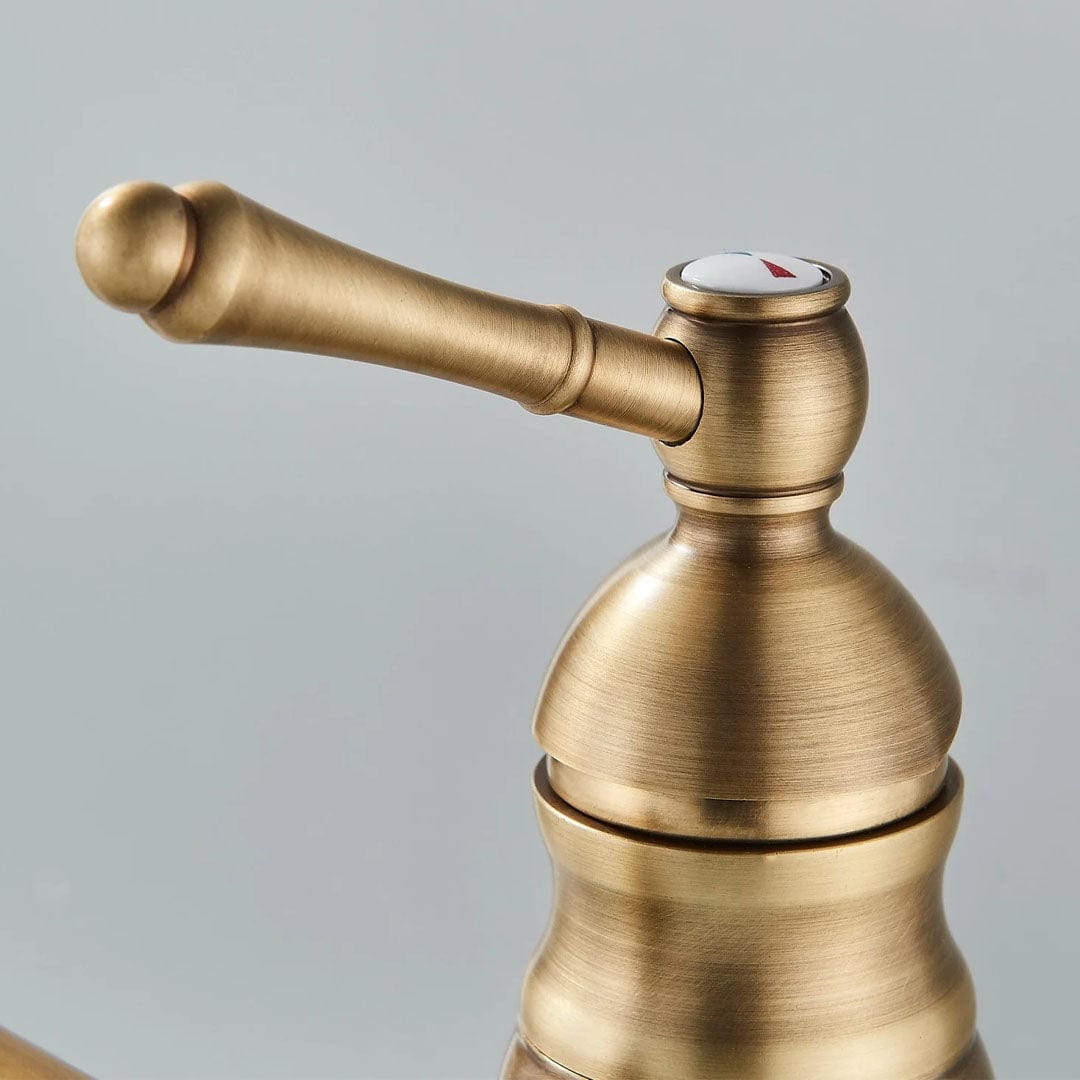 Baterie lavoar retro, montare pe blat, auriu mat, cod 1639