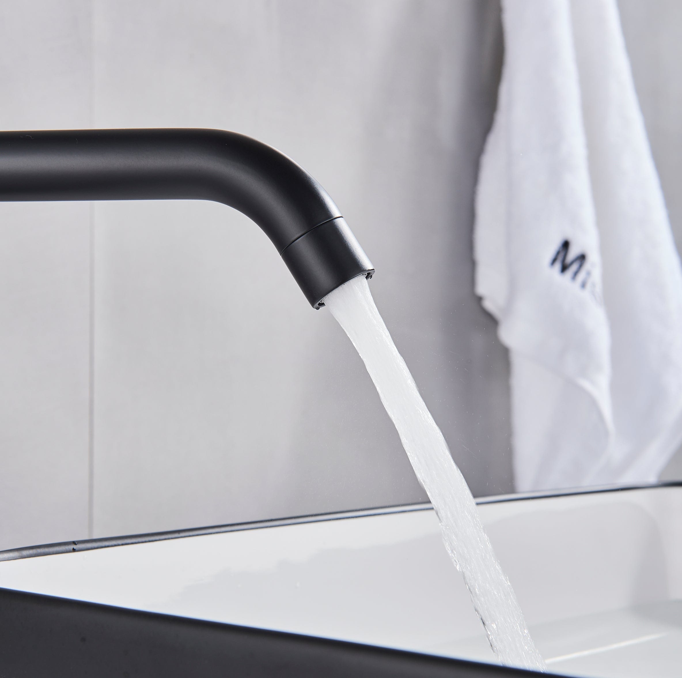 Baterie lavoar slim, cu montare in blat, negru mat, cod 1275