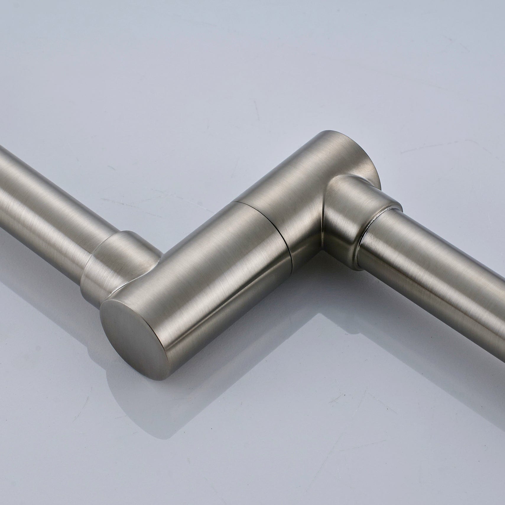 Baterie pentru aragaz din otel masiv, cu montare pe perete si cu brat pliabil, arginitiu nichelat (semilucios), cod 1299