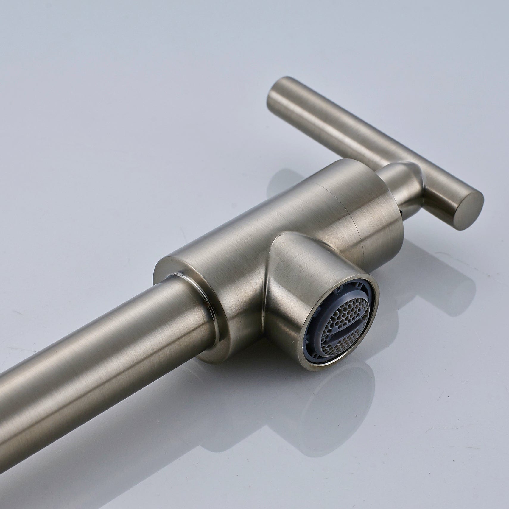 Baterie pentru aragaz din otel masiv, cu montare pe perete si cu brat pliabil, arginitiu nichelat (semilucios), cod 1299