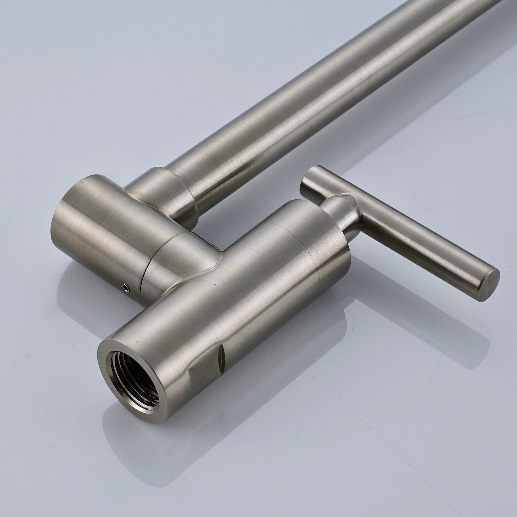 Baterie pentru aragaz din otel masiv, cu montare pe perete si cu brat pliabil, arginitiu nichelat (semilucios), cod 1299