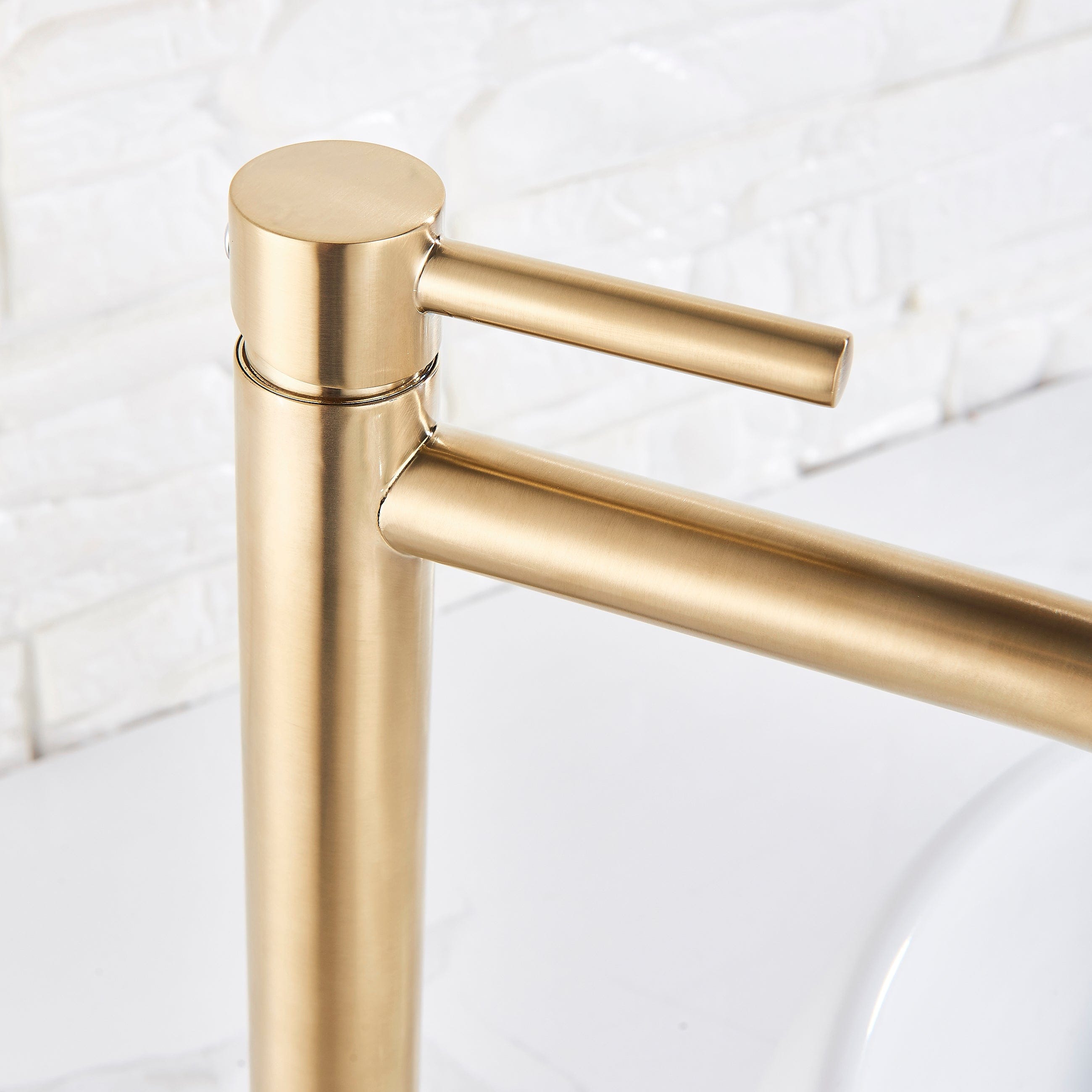 Baterie pentru lavoar slim Wasser Gold, cu montare pe blat, auriu, cod 1372