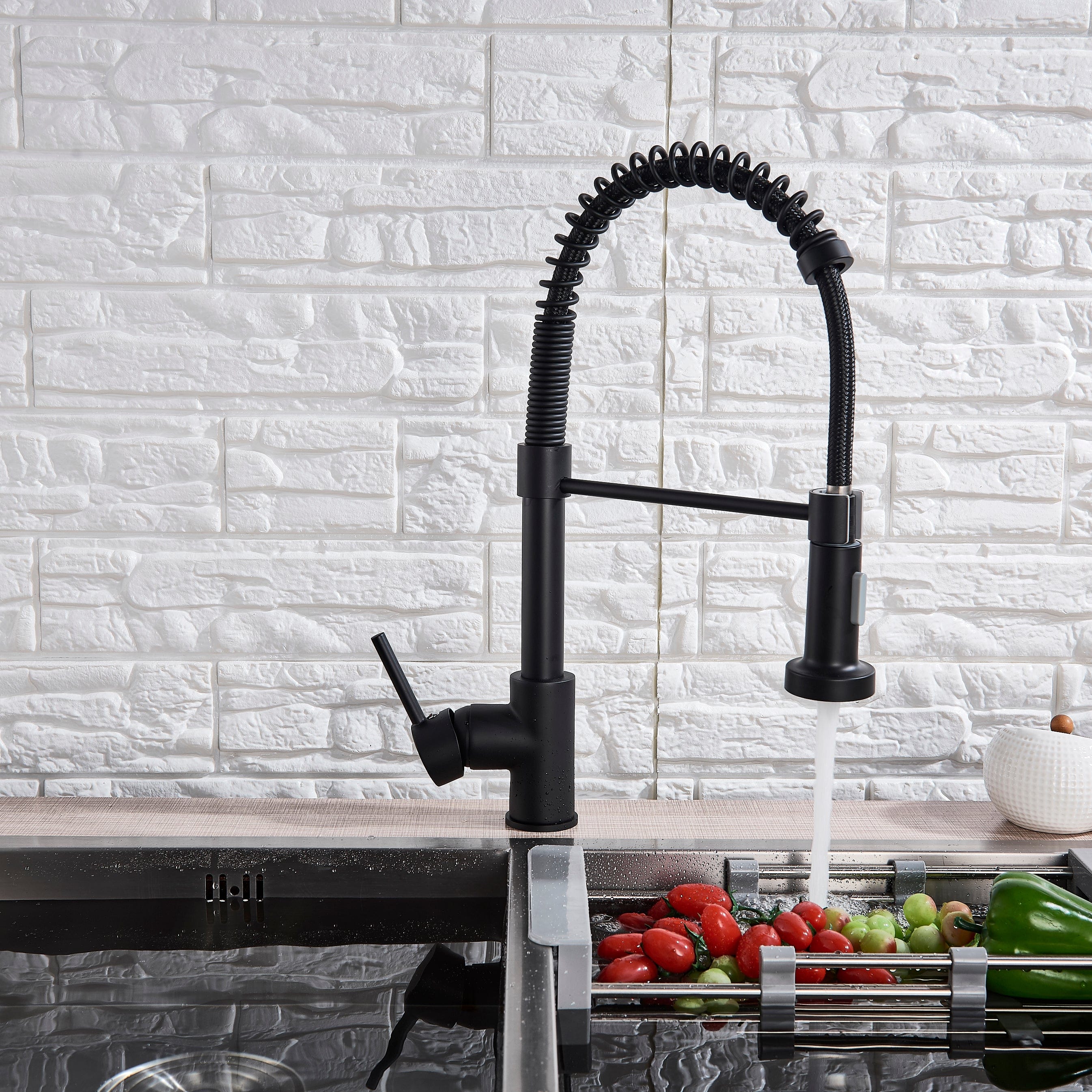 Baterie profesionala de bucatarie, cu dus flexibil, 2 functii de curgere, negru mat, cod 1335