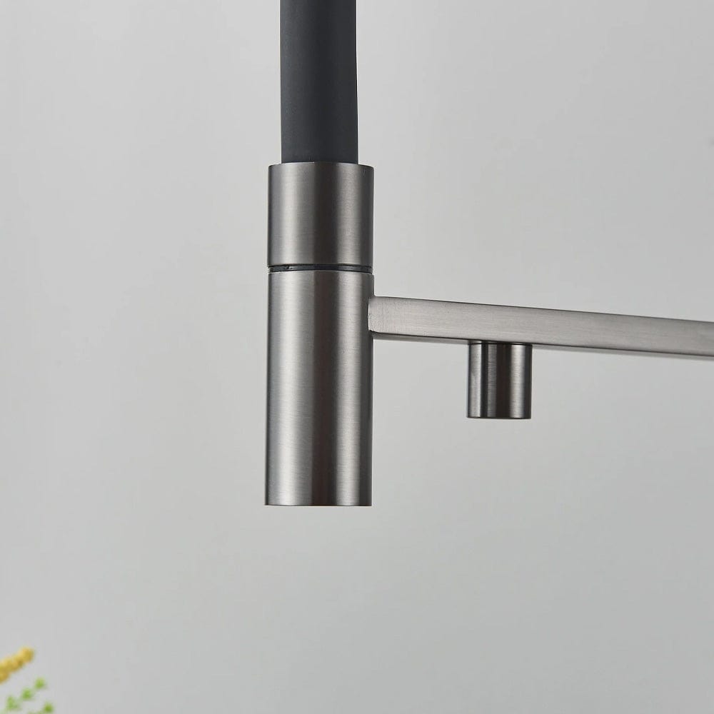 Baterie profesionala de bucatarie, cu dus flexibil, pipa pentru apa filtrata, argintiu/negru, cod 1669