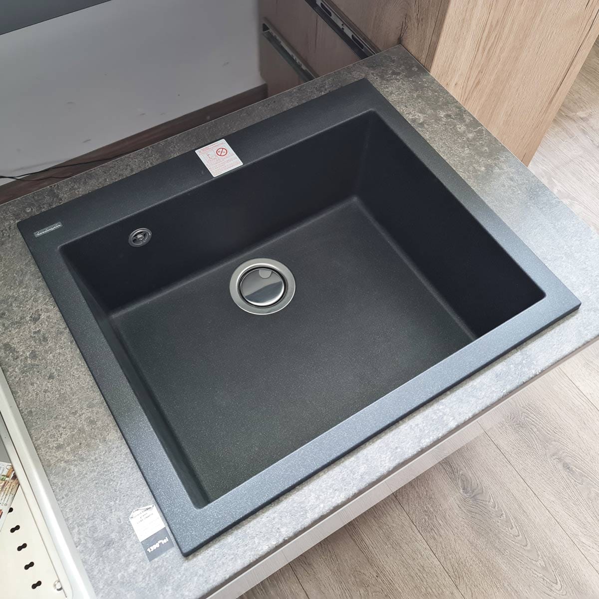 Chiuveta bucatarie granit CookingAid Cube ON6010 Neagra + accesorii montaj, 600x510x200 mm
