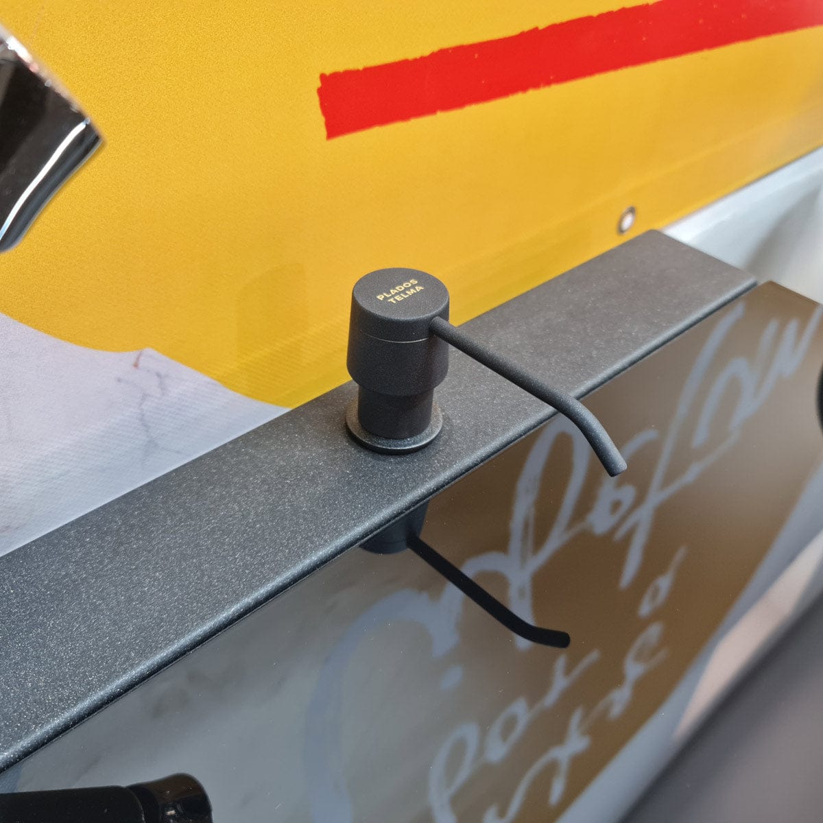 Dozator Sapun Negru Metalic Full cu particule Titanium si recipient din ABS, cod:6020