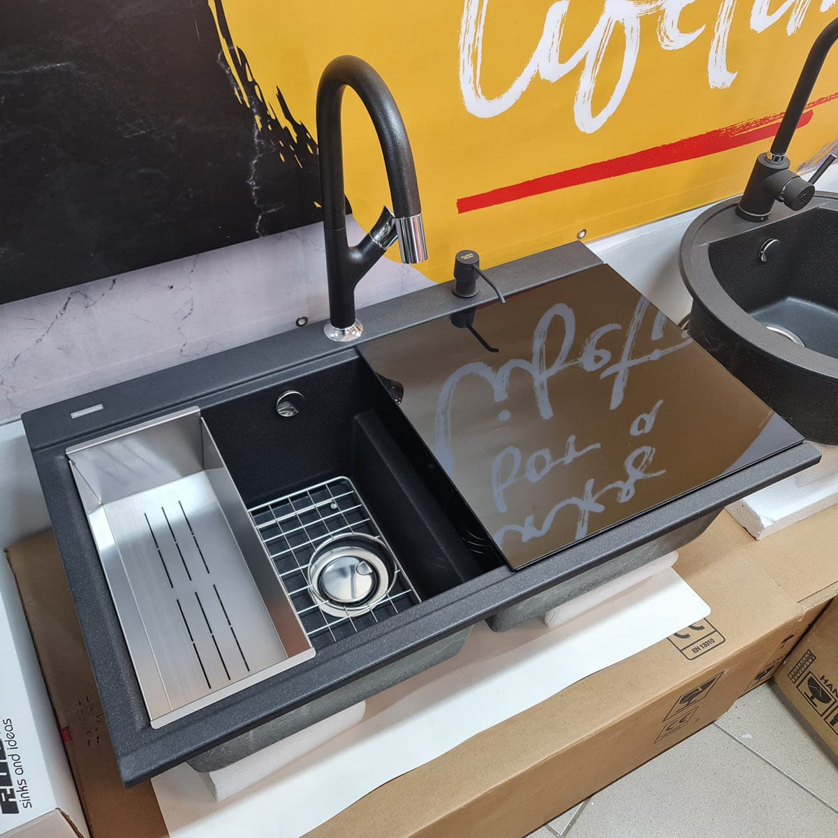 Dozator Sapun Negru Metalic Full cu particule Titanium si recipient din ABS, cod:6020