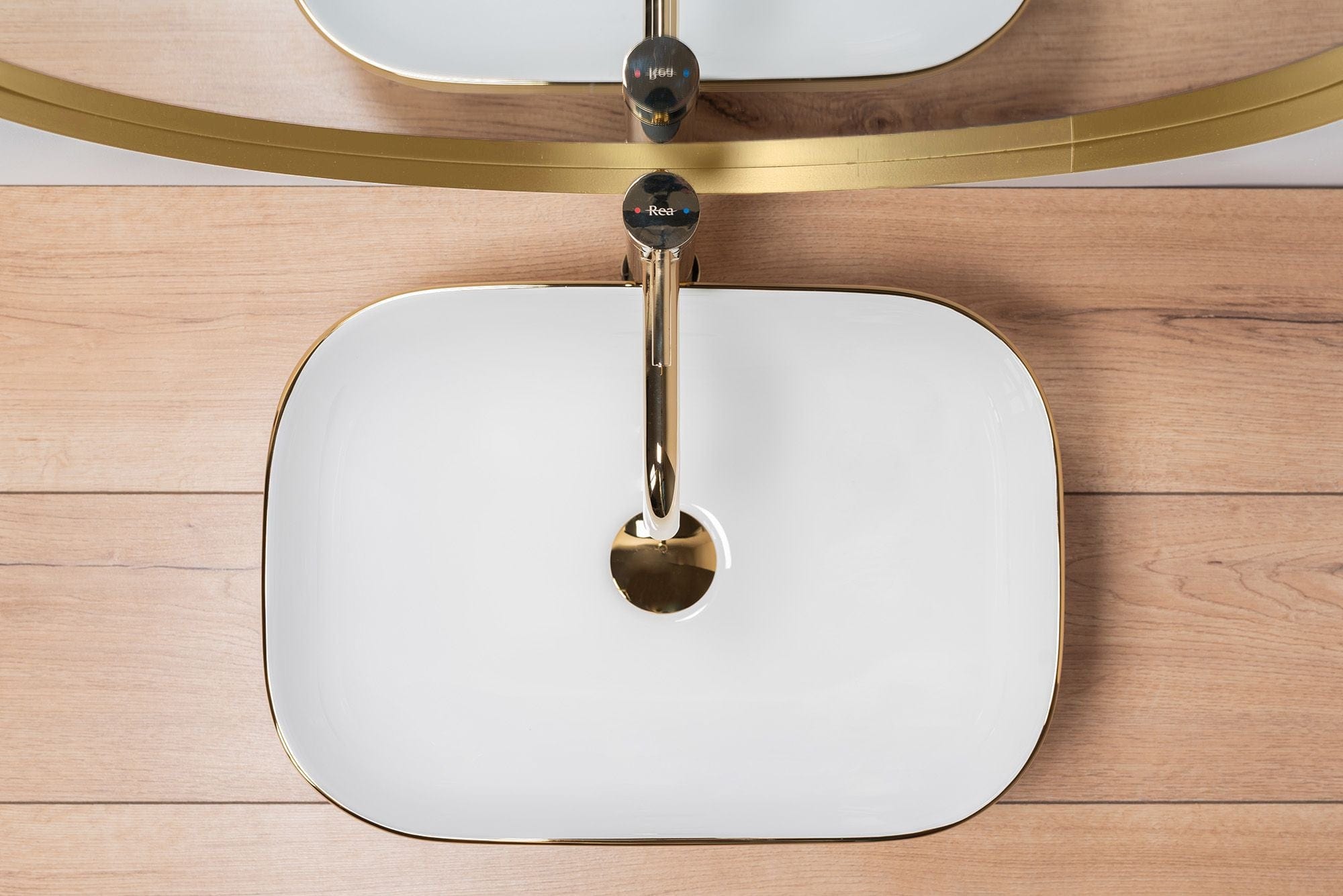 Lavoar ceramic pe blat Rea Belinda, 46.5 cm, auriu