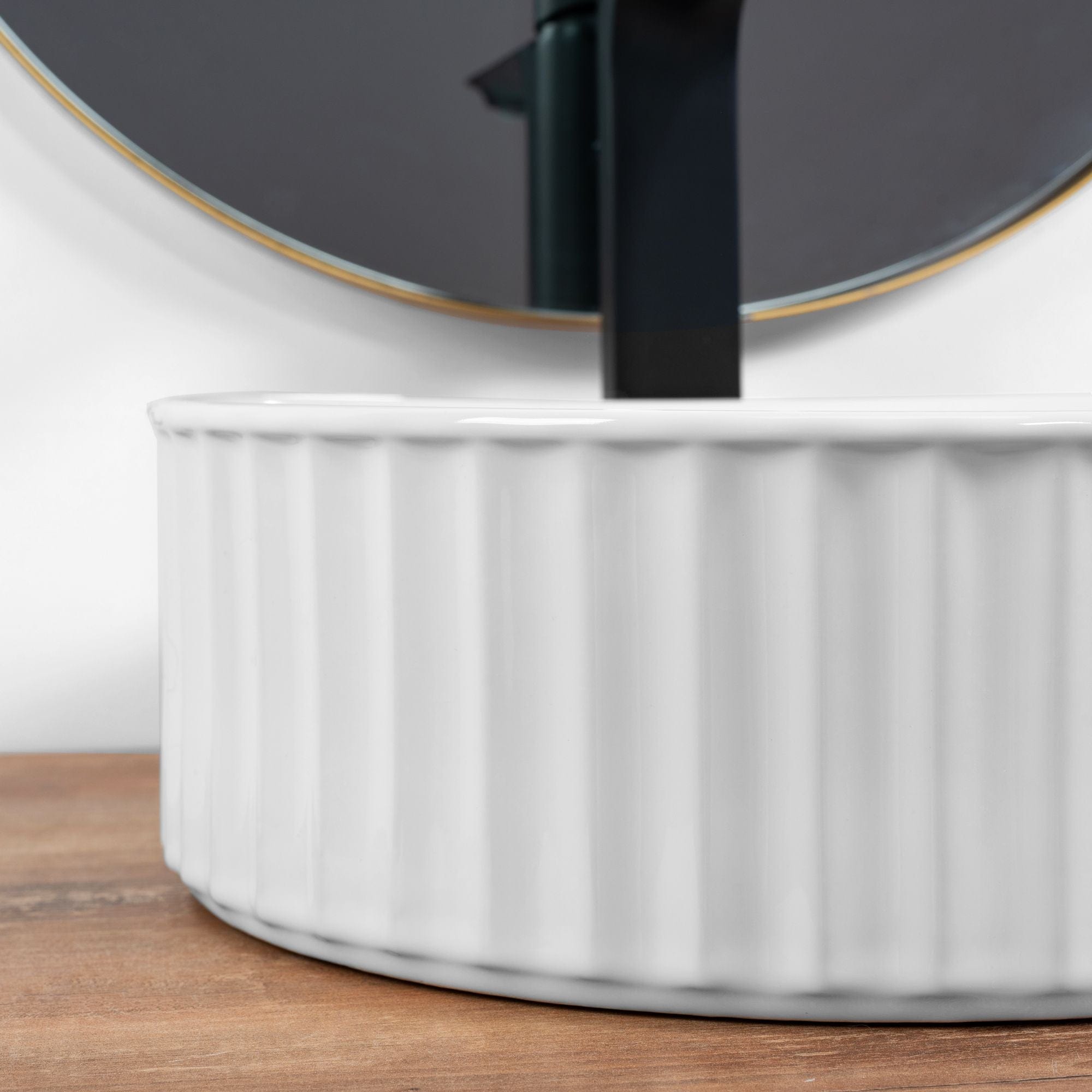 Lavoar ceramic pe blat Rea Charlotte, 36.5 cm, alb