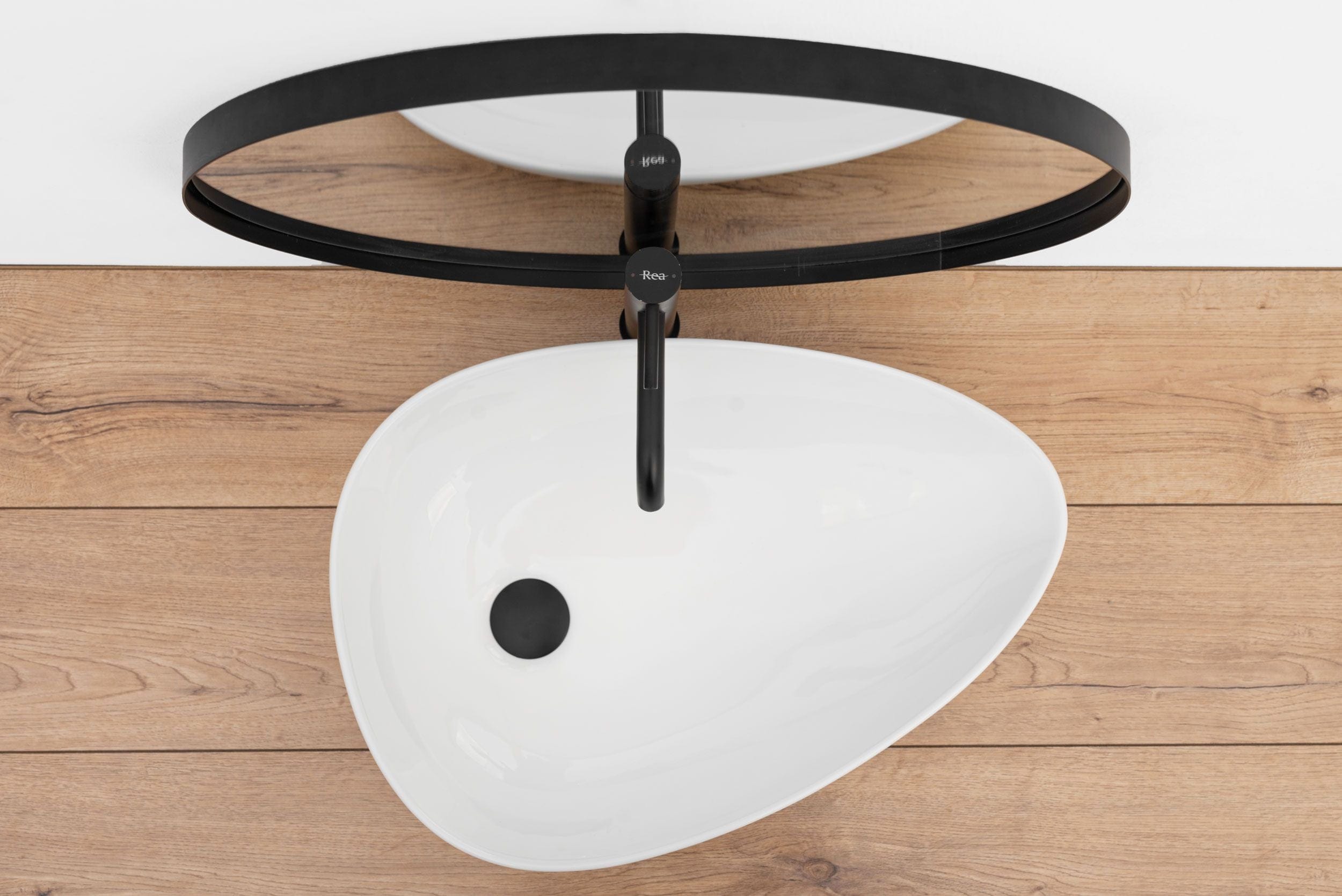 Lavoar ceramic pe blat Rea Greta, 56 cm, alb