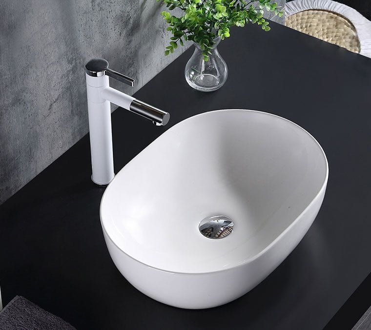 Lavoar pe blat ceramic Rea Amelia 48 , latime de 34.5 cm, alb