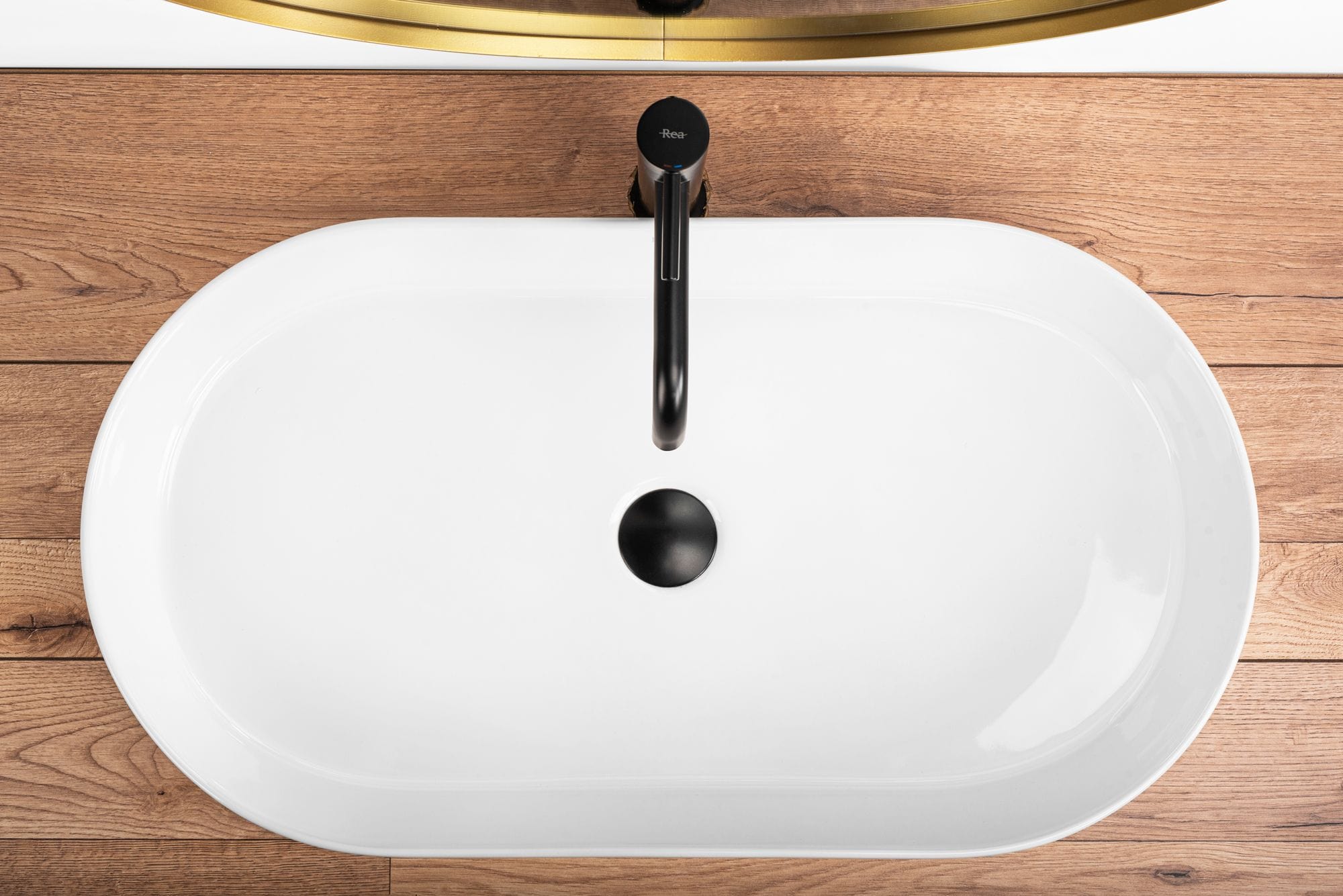 Lavoar pe blat ceramic Rea Nadia 70 , latime de 38.5 cm, alb