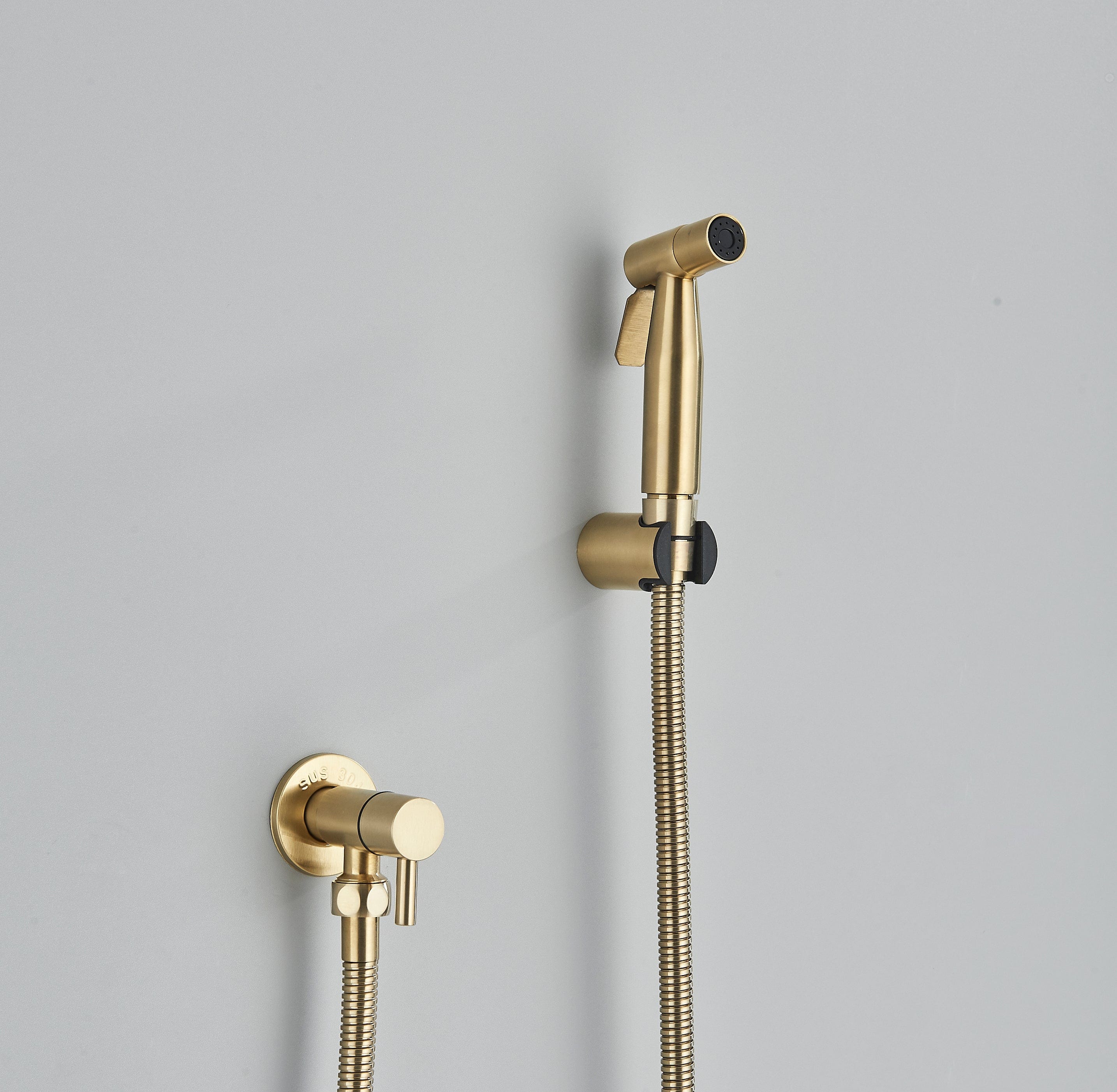 Robinet tip dus intim, auriu, cod 1581