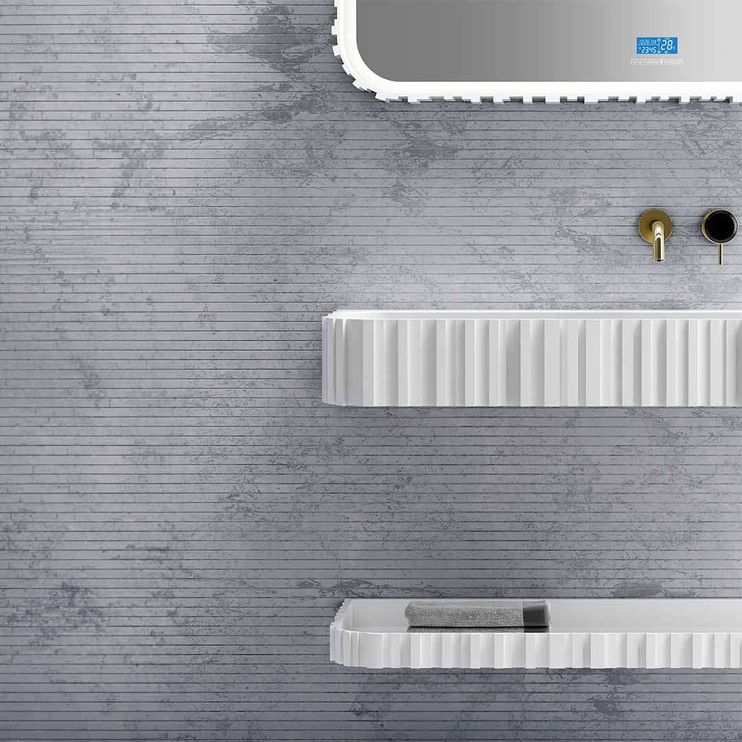 Set baie, cada de 170 cm freestanding si lavoar cu raft si oglinda LED, din compozit, cu riflaje, alb mat, MonBlari