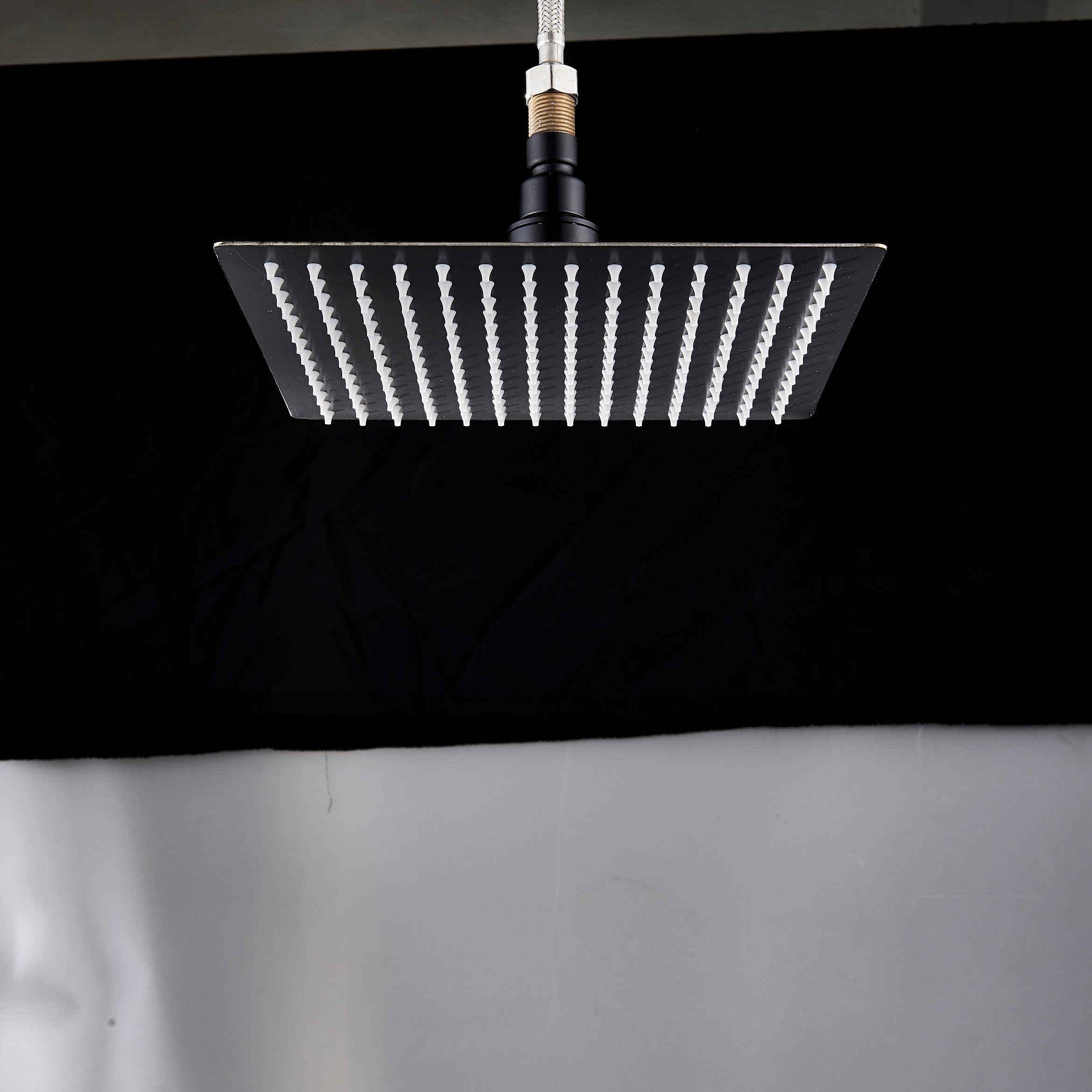 Set de dus negru incastrabil in tavan, cu para patrata 30 cm, 2 functii de curgere a apei, + SIFON, cod 1401