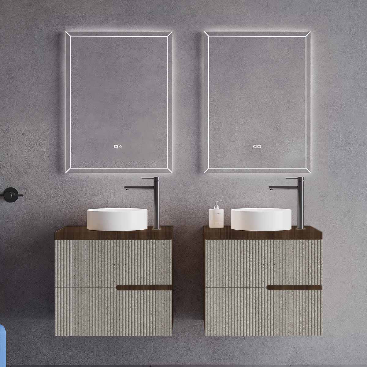 Set mobilier baie dublu suspendat bej cu imitatie lemn inchis, lavoar alb pe blat si oglinda, cu riflaje cannetatto, 120 cm, SaviniDue Eva