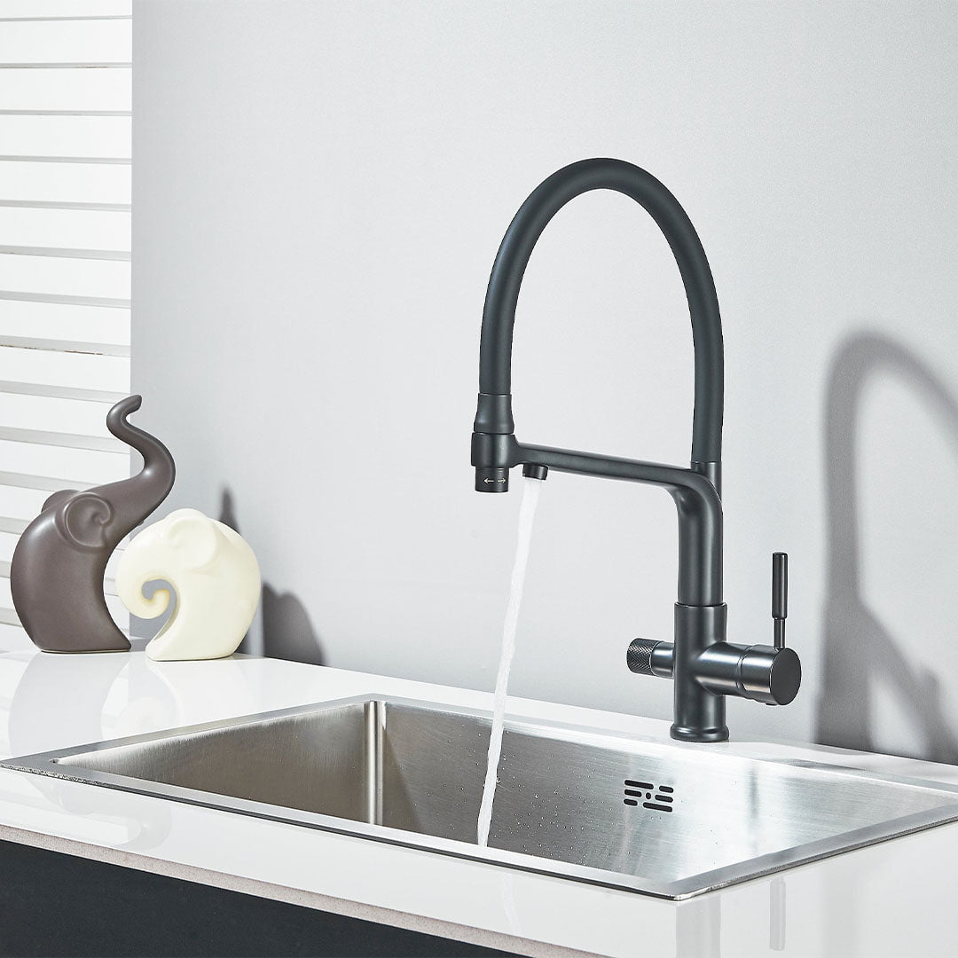 Baterie bucatarie cu 3 cai pentru filtru de purificare si 2 functii de curgere a apei, negru mat, cod 1666
